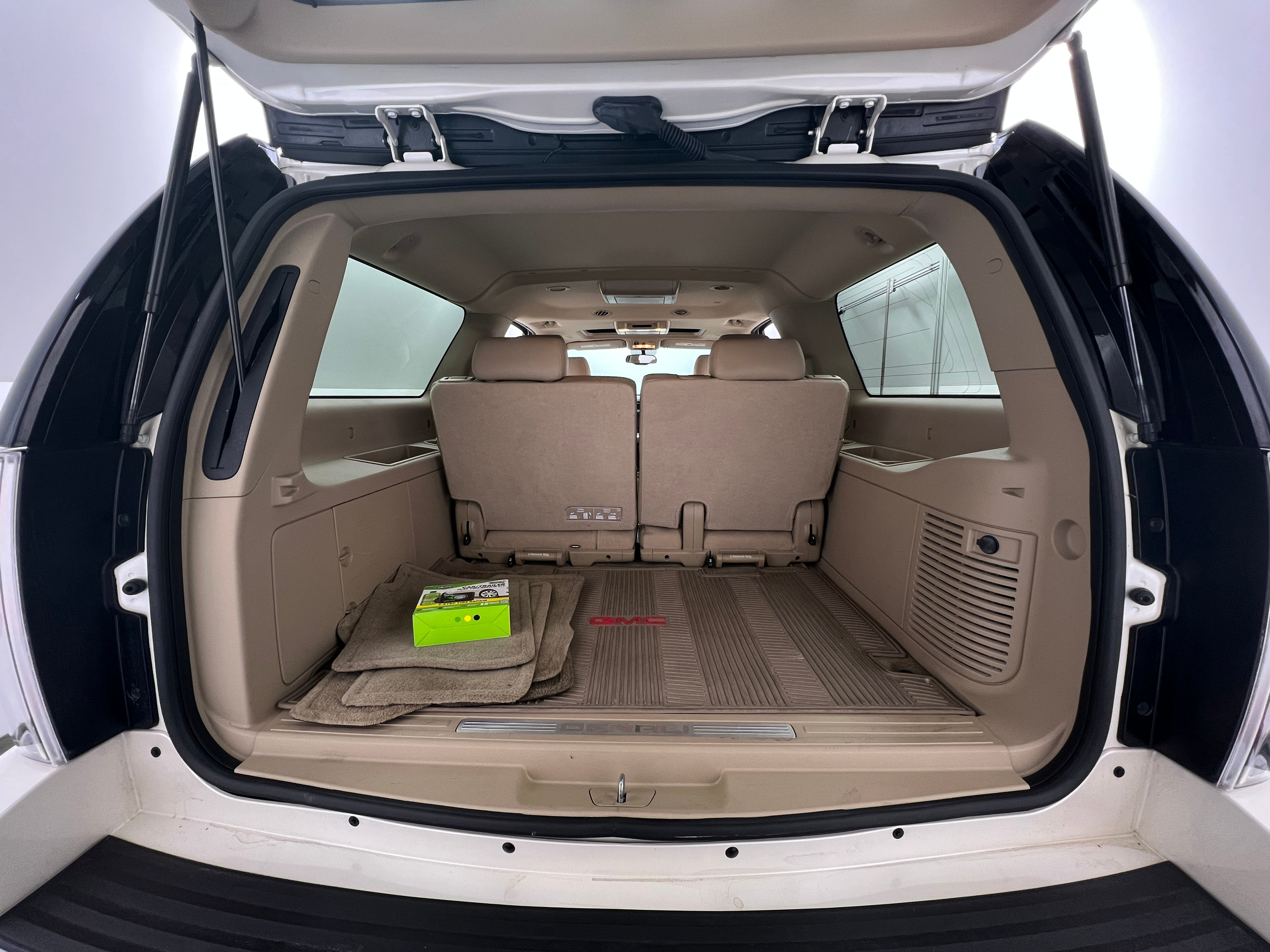 2013 GMC Yukon XL Denali 6