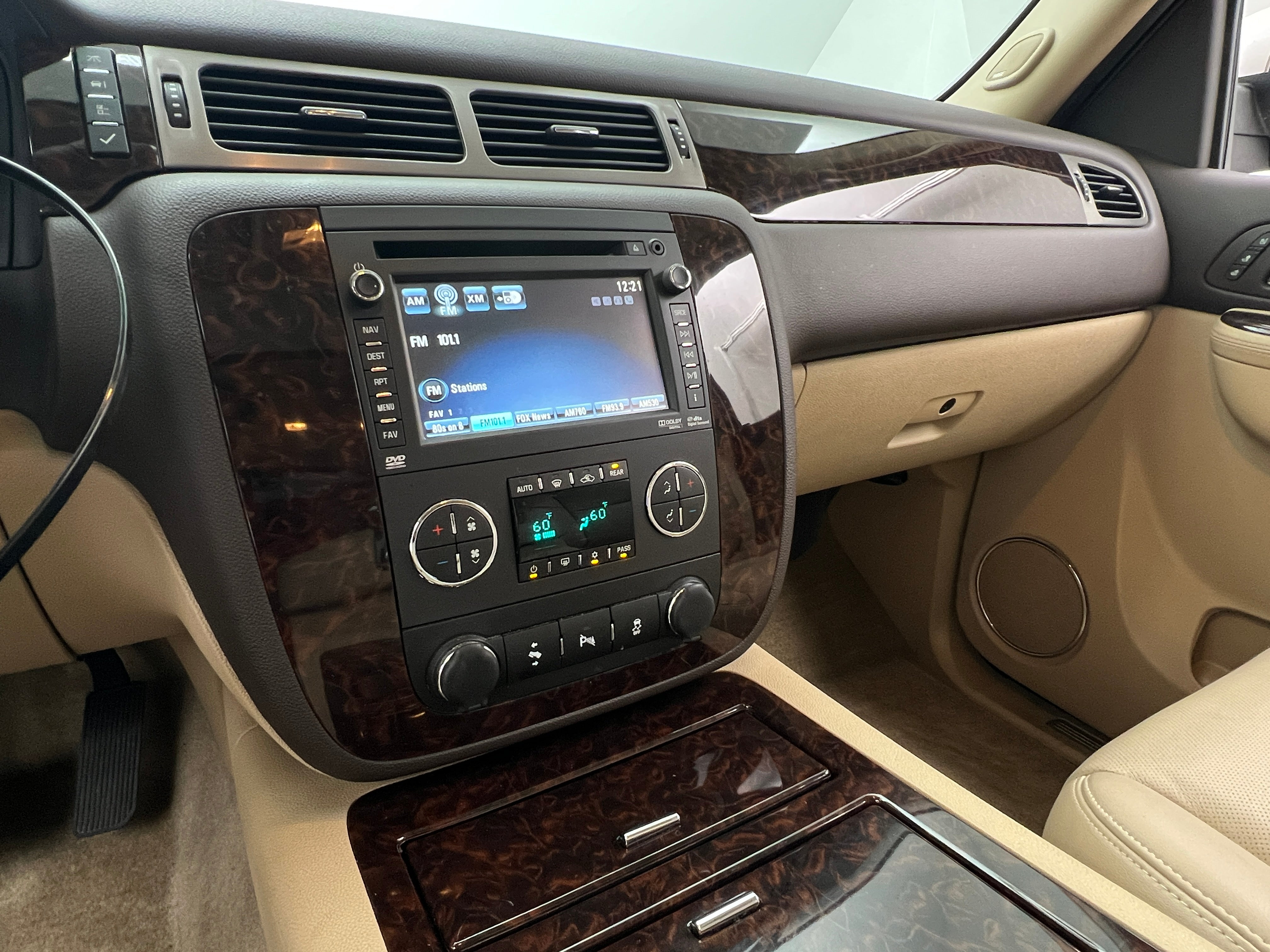 2013 GMC Yukon XL Denali 3
