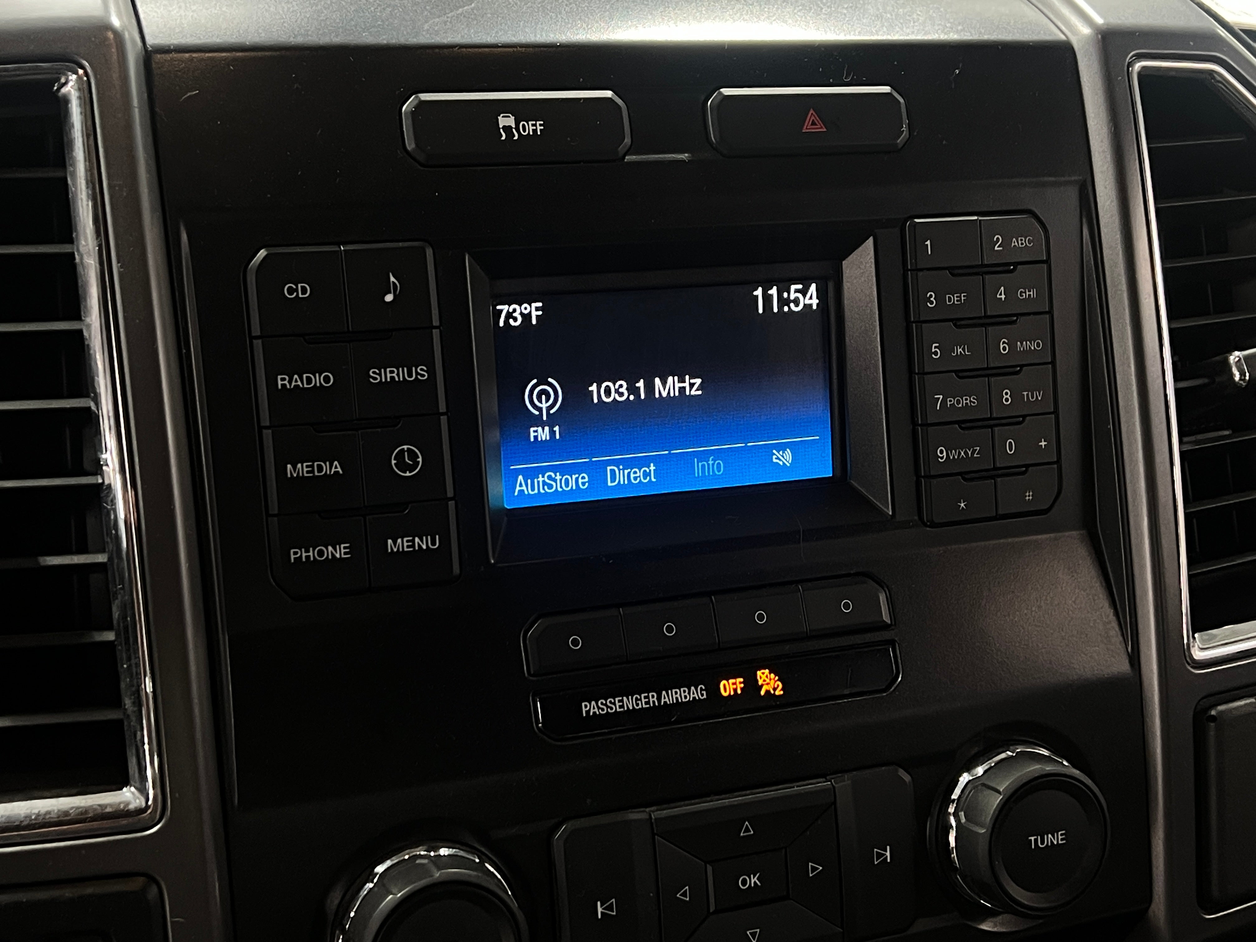2015 Ford Econoline E-150 4