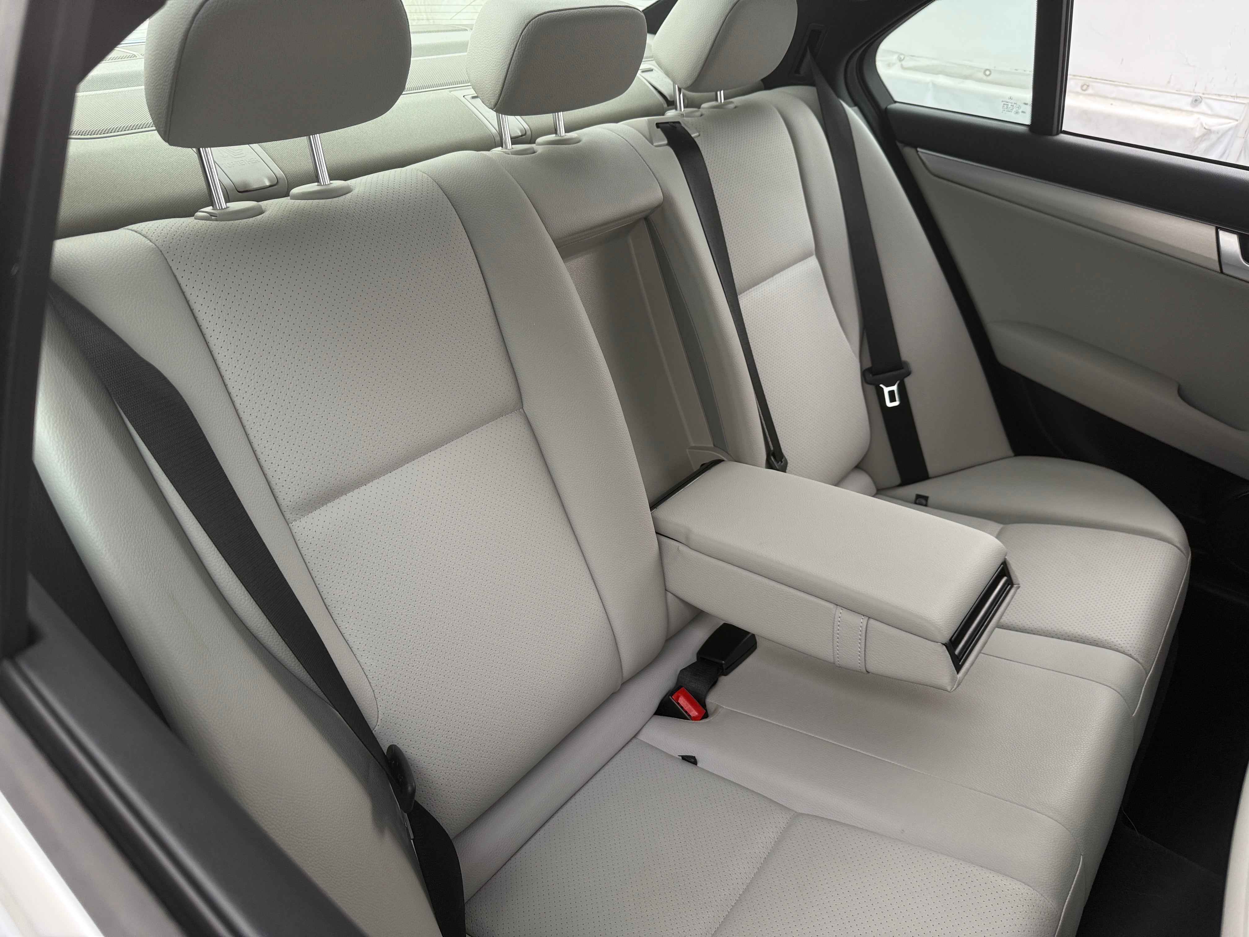 2013 Mercedes-Benz C-Class C 250 5