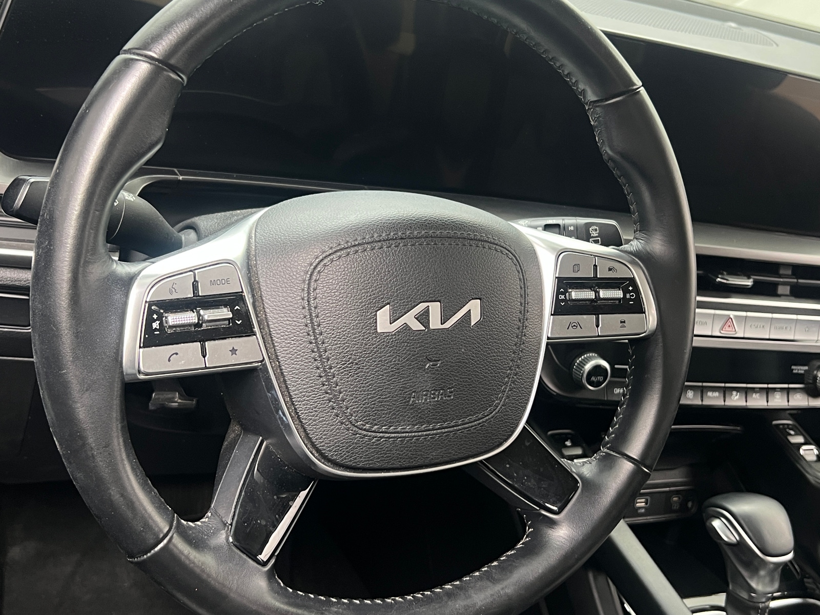 Thumbnail: 2023 Kia Telluride - 4