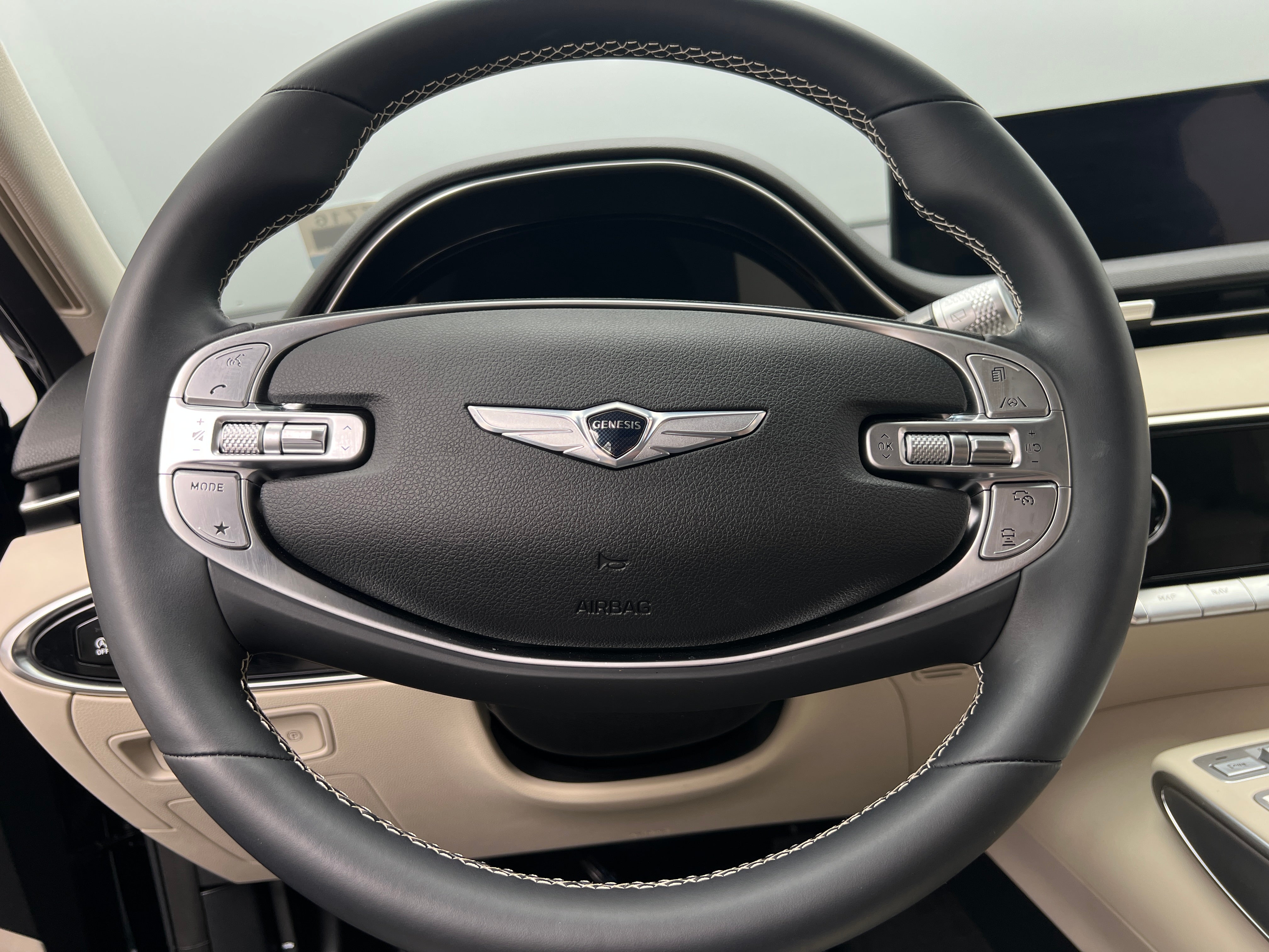 2024 Genesis GV70 Standard 4