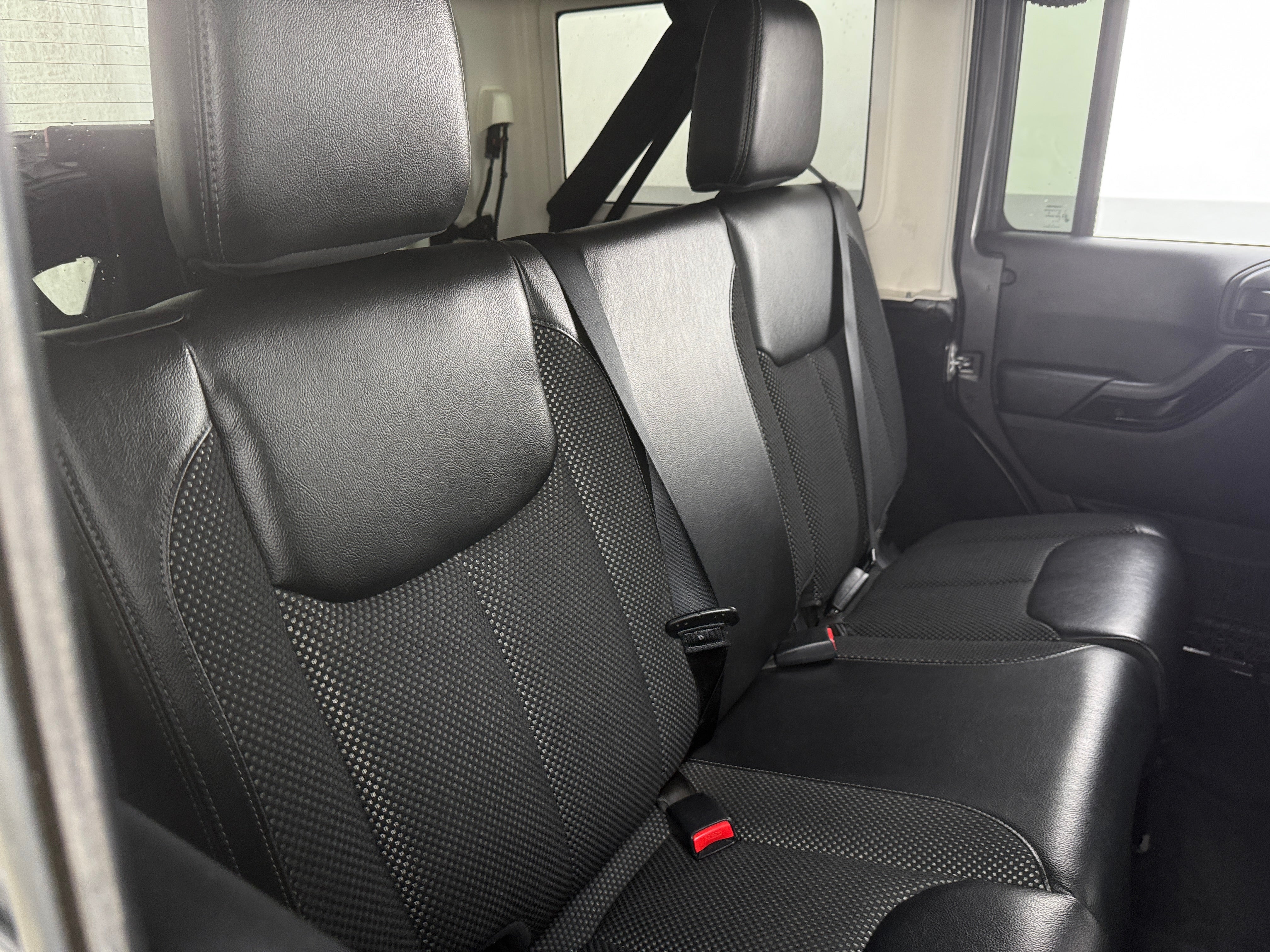 2016 Jeep Wrangler Unlimited Backcountry 5