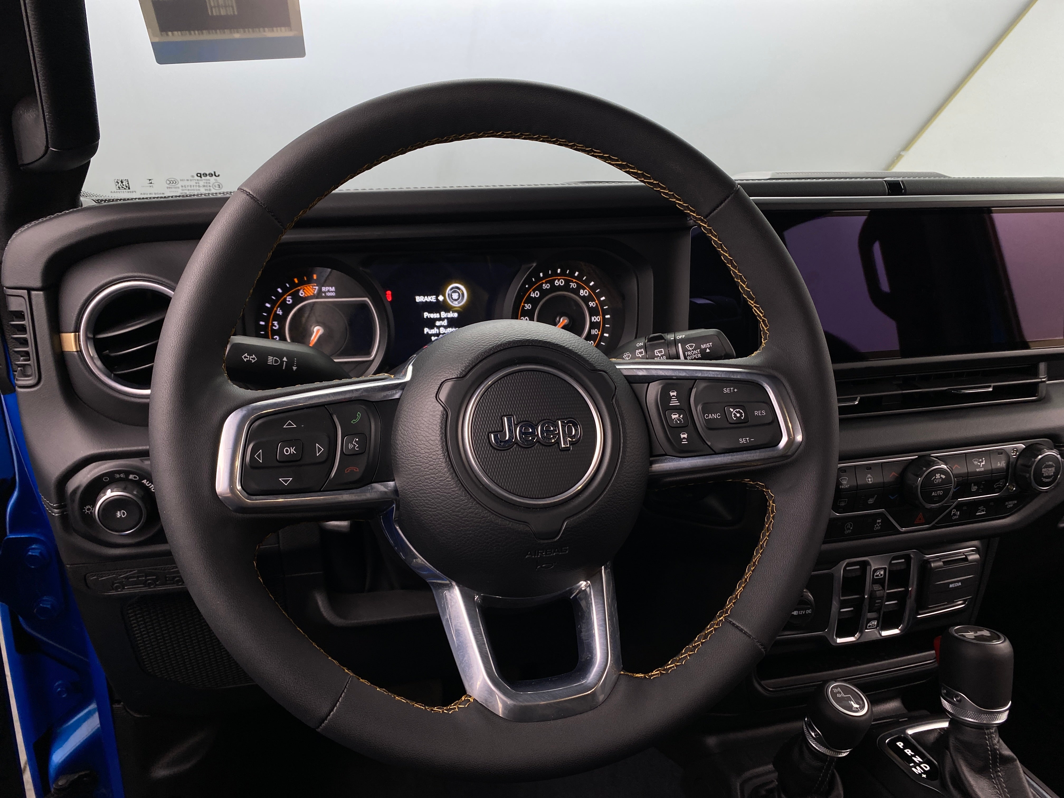 2024 Jeep Wrangler Sahara 4