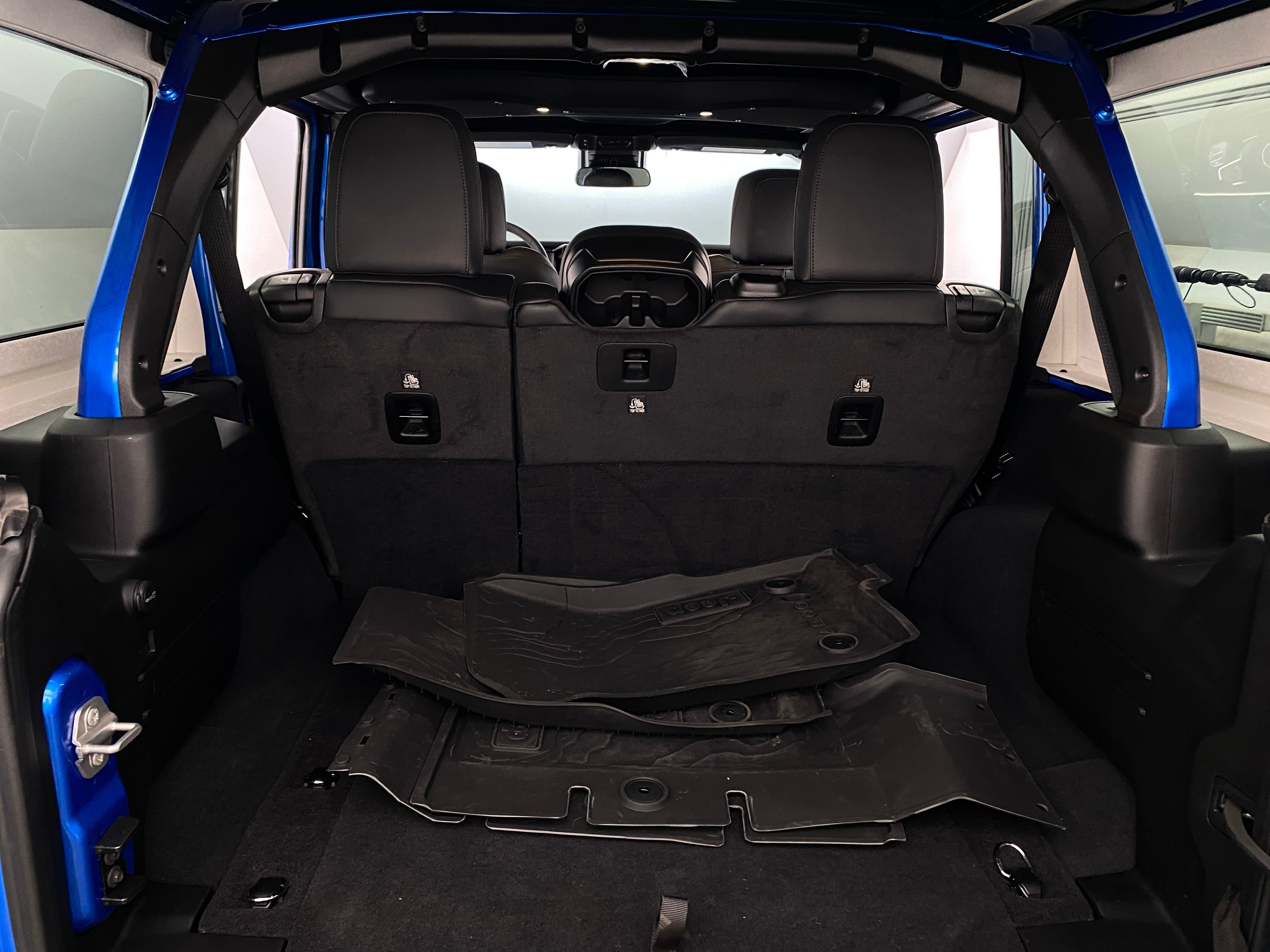 2024 Jeep Wrangler Sahara 6