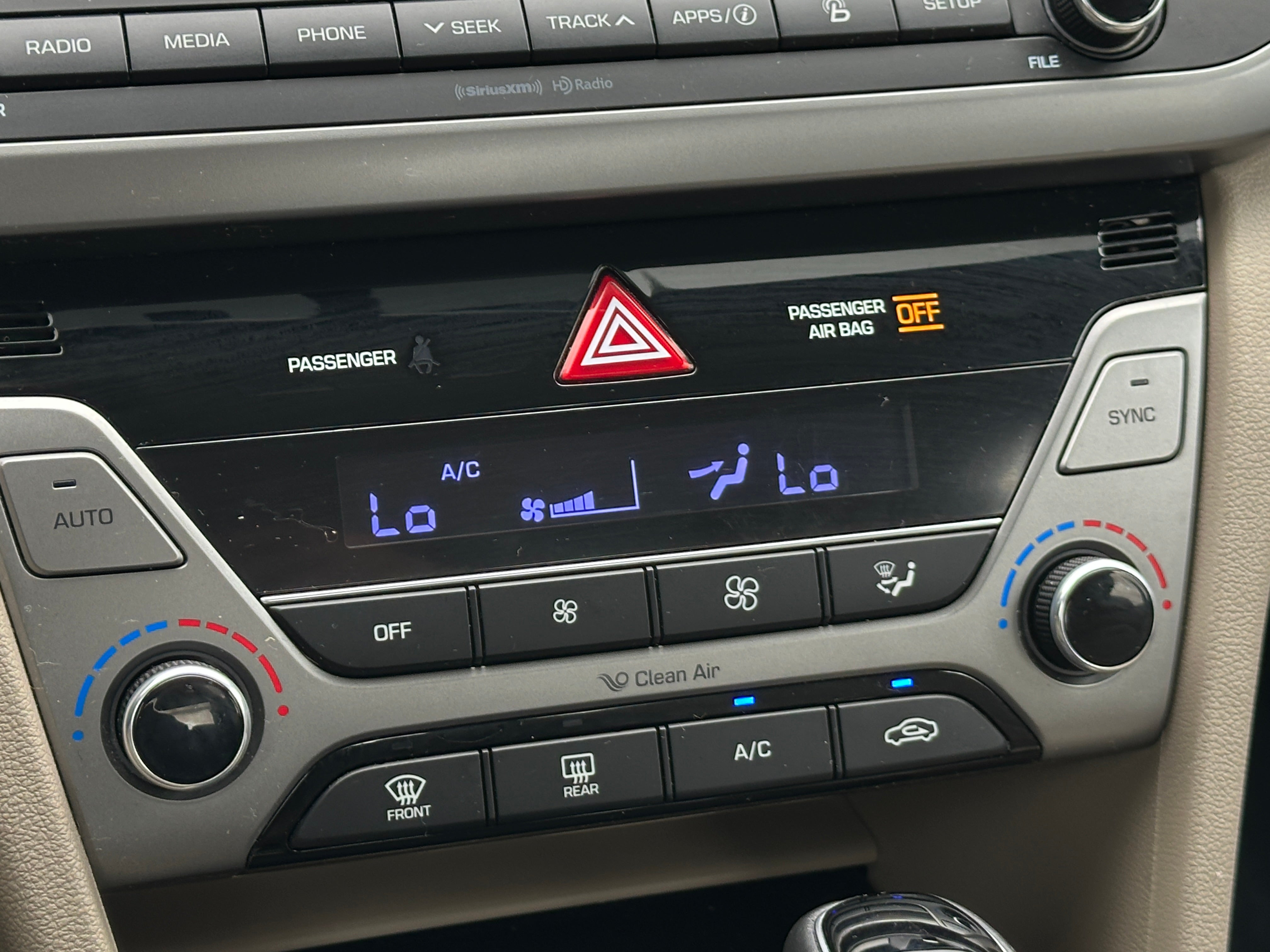 2017 Hyundai Elantra Limited Edition 3