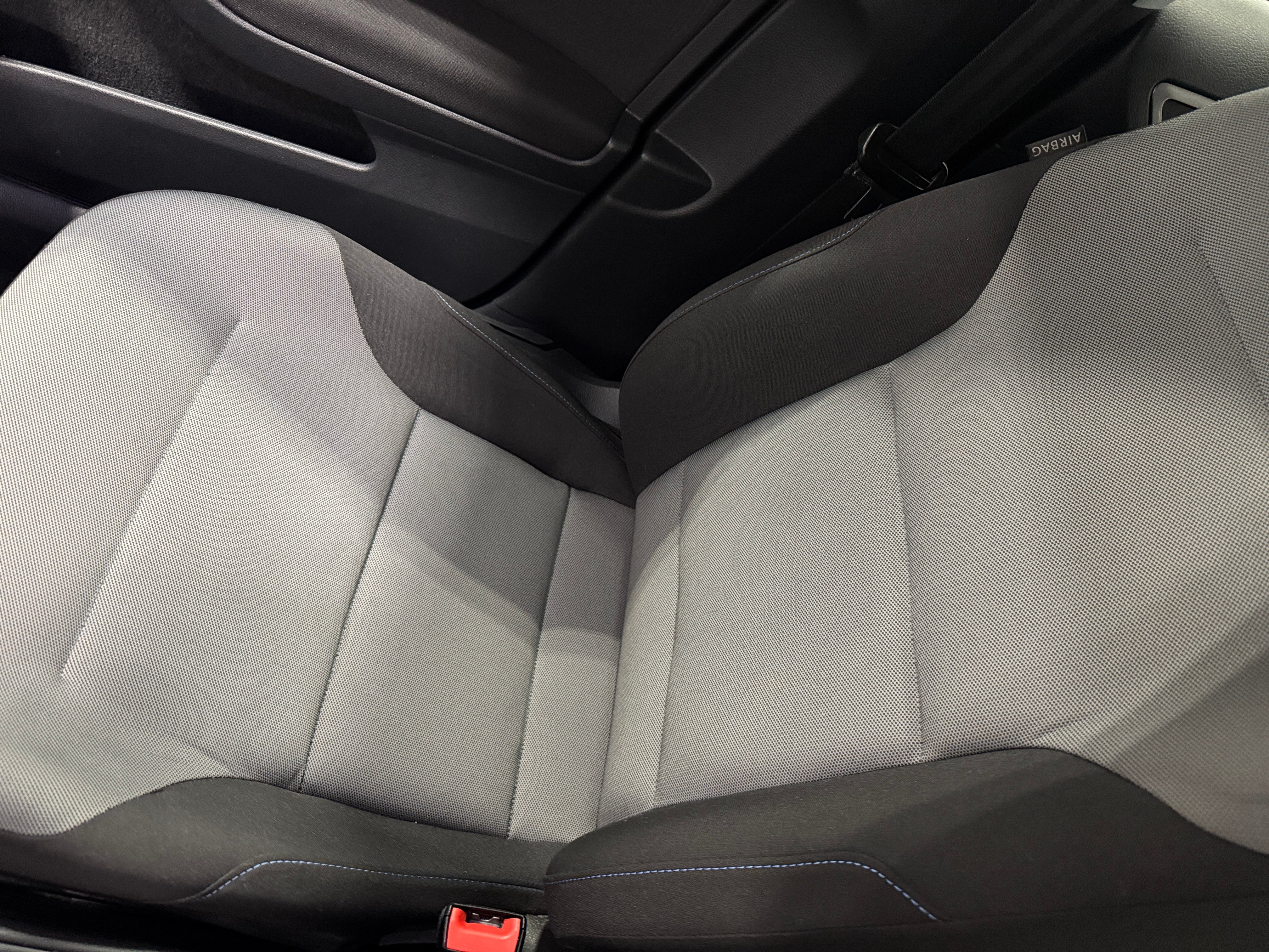 2016 Volkswagen e-Golf SE 2