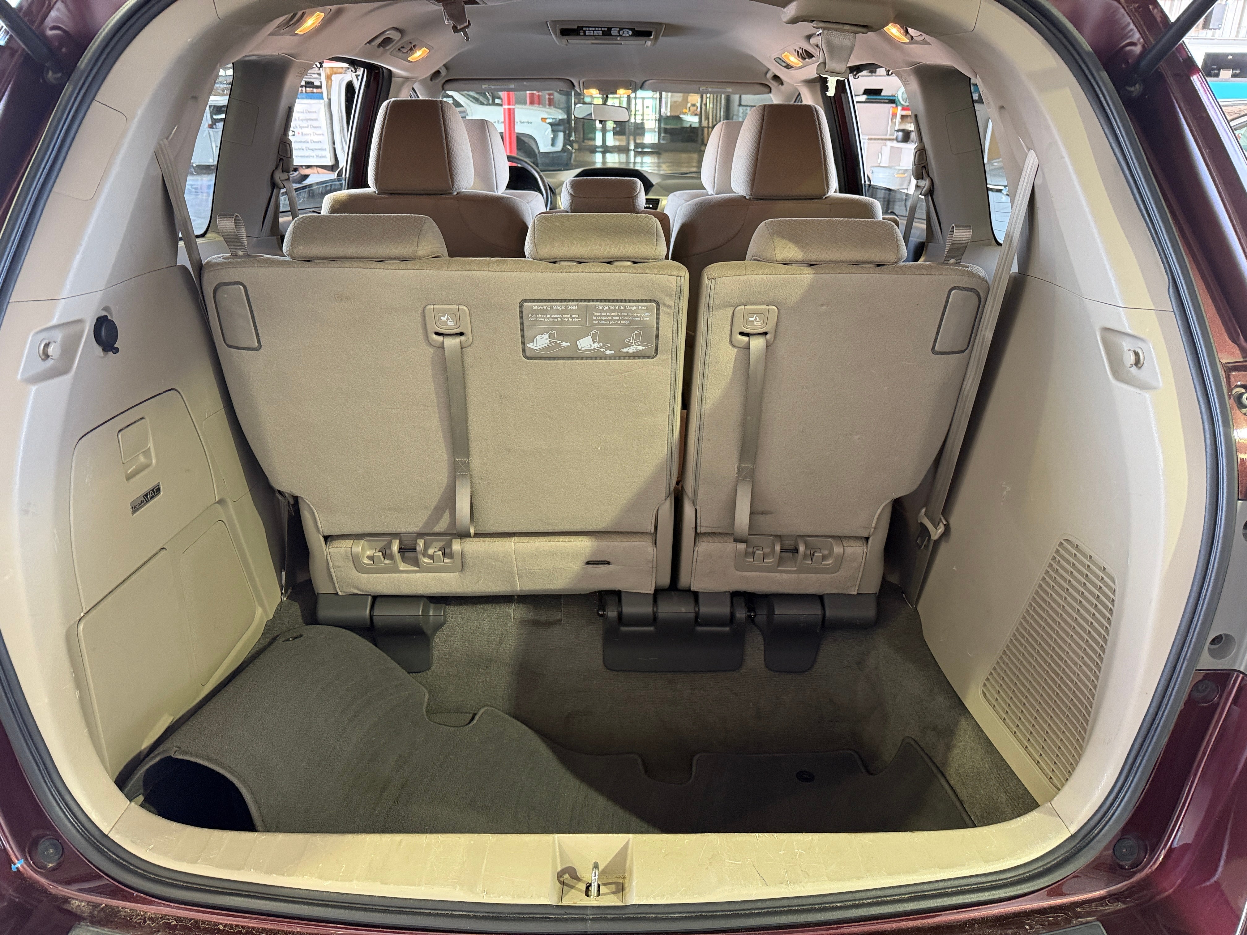 2017 Honda Odyssey SE 7
