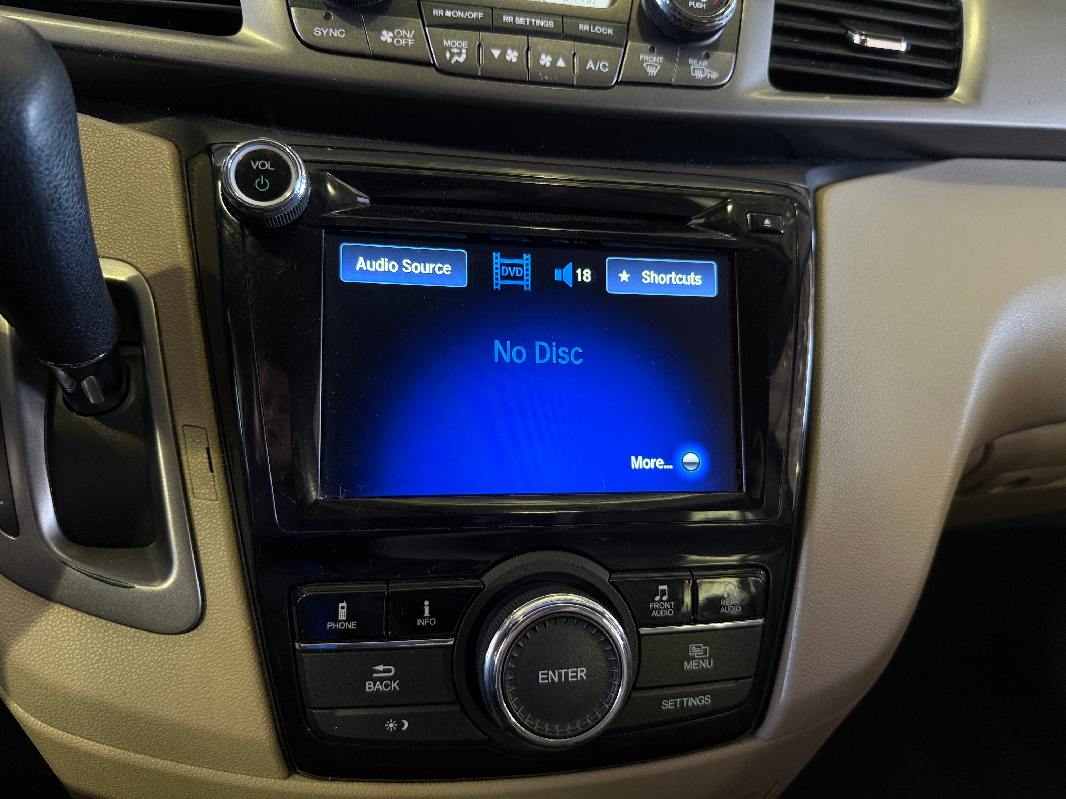 2017 Honda Odyssey SE 4