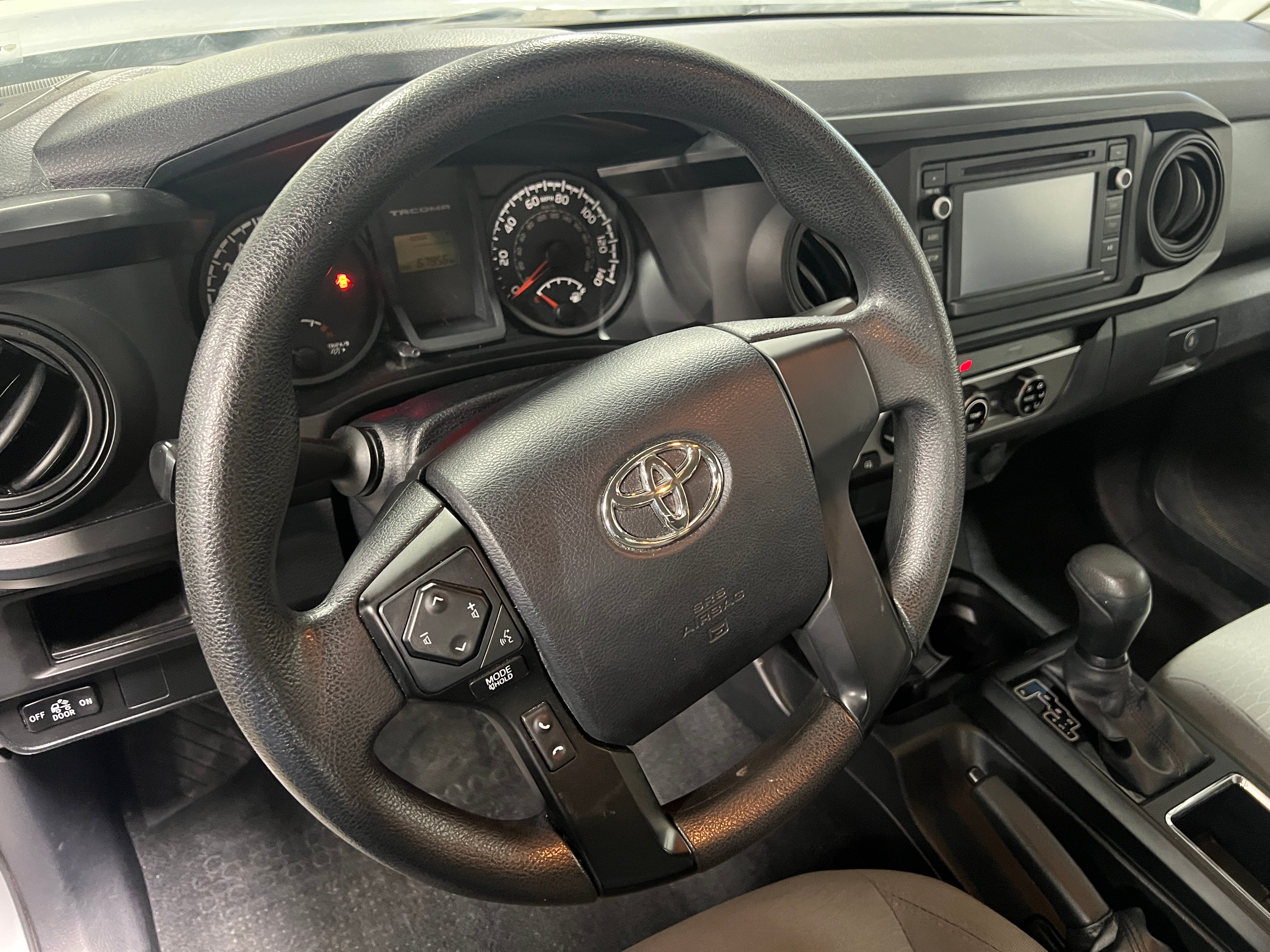 Thumbnail: 2017 Toyota Tacoma - 5
