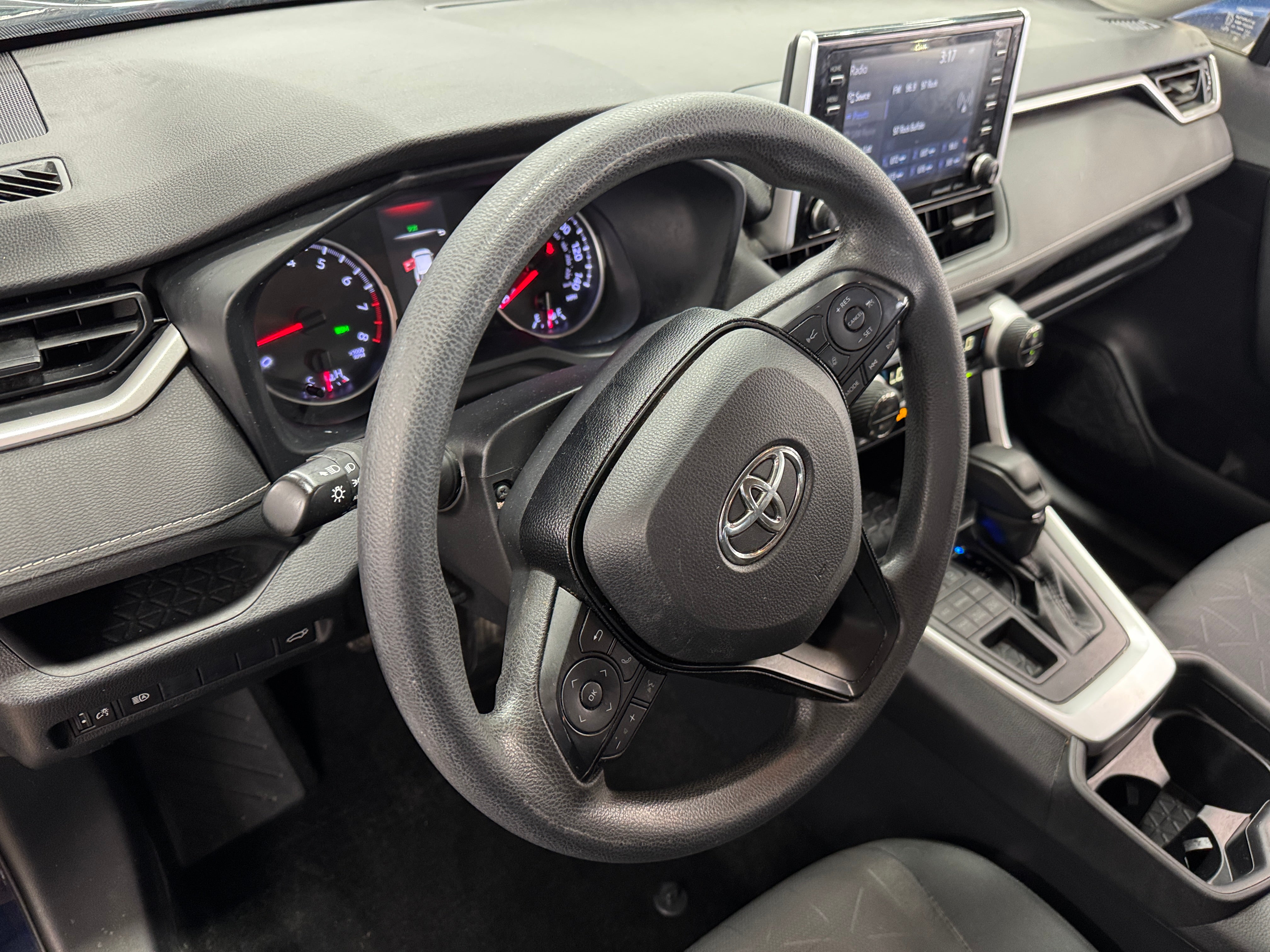 Thumbnail: 2019 Toyota RAV4 - 2