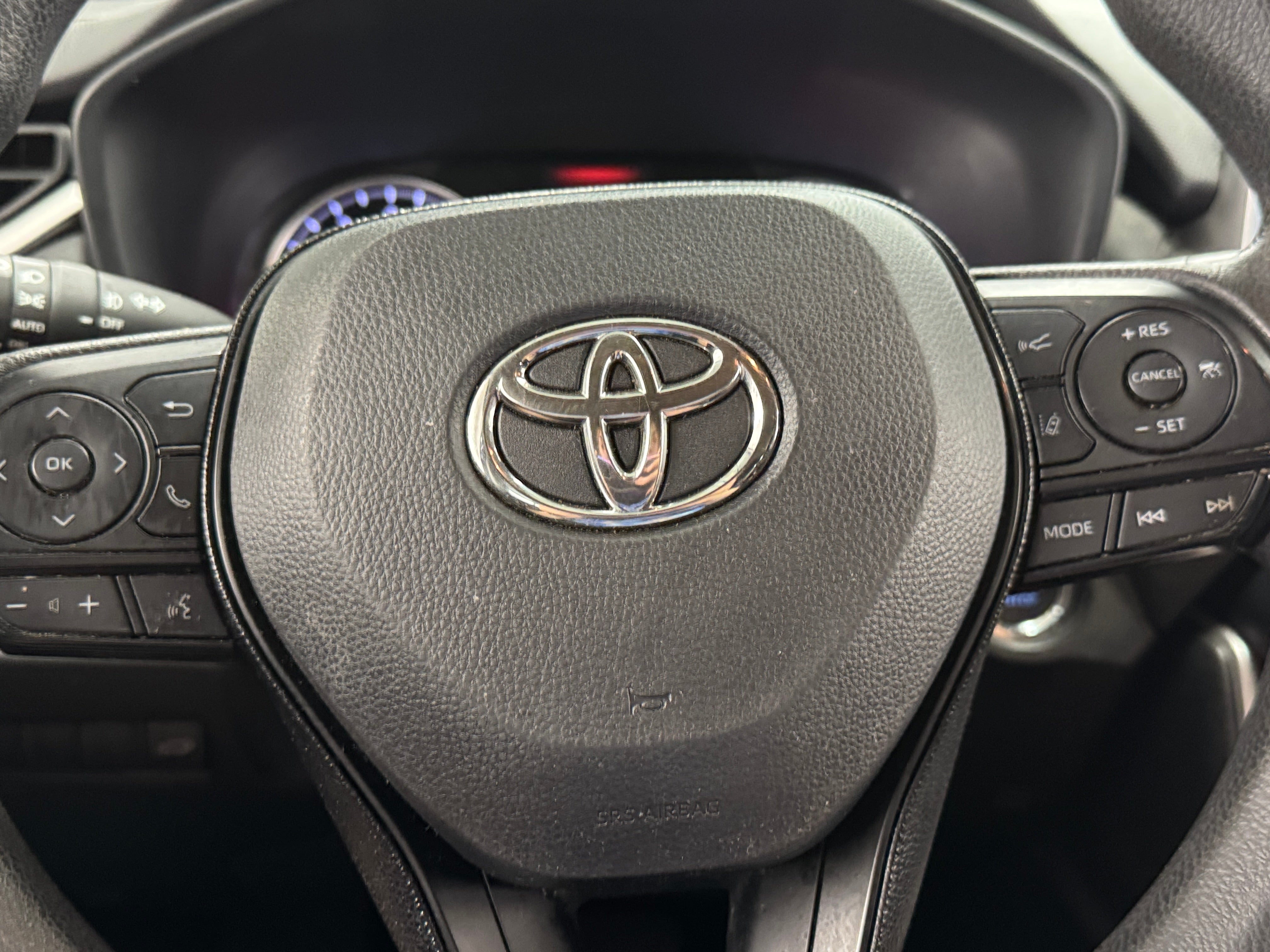 Thumbnail: 2019 Toyota RAV4 - 4