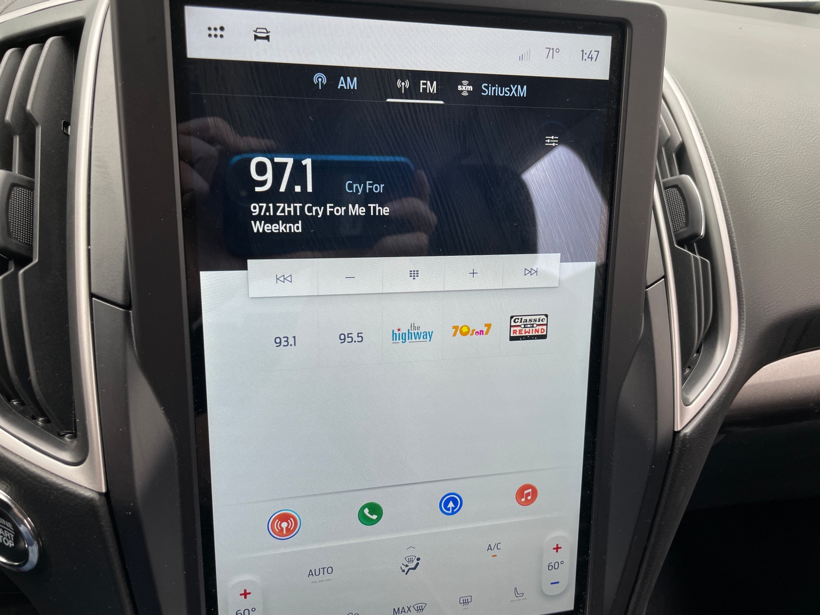 Thumbnail: 2024 Ford Edge - 3