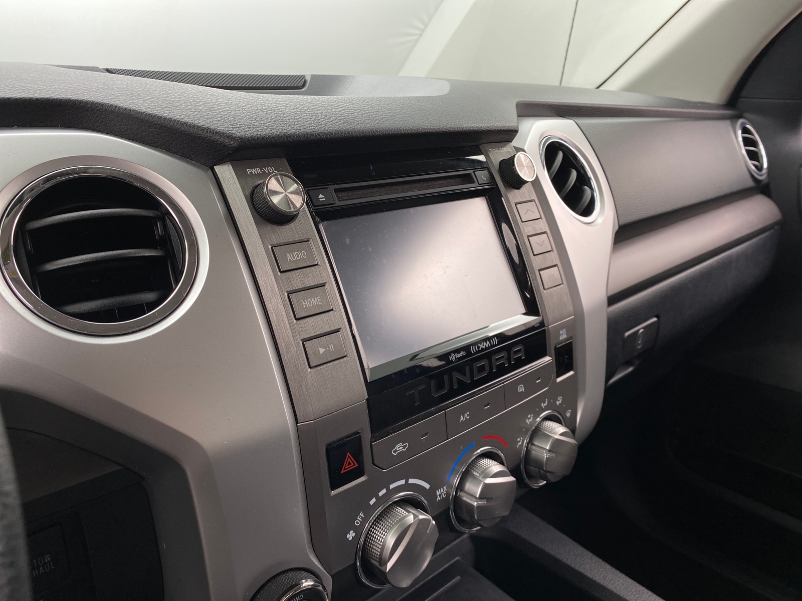 Thumbnail: 2019 Toyota Tundra - 4