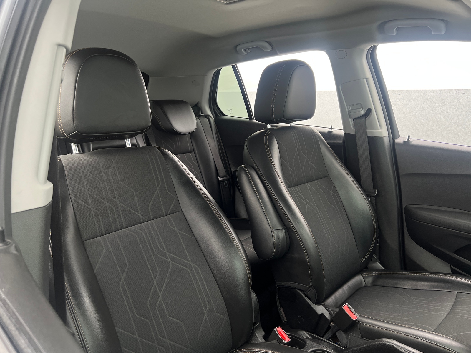 Thumbnail: 2020 Chevrolet Trax - 2