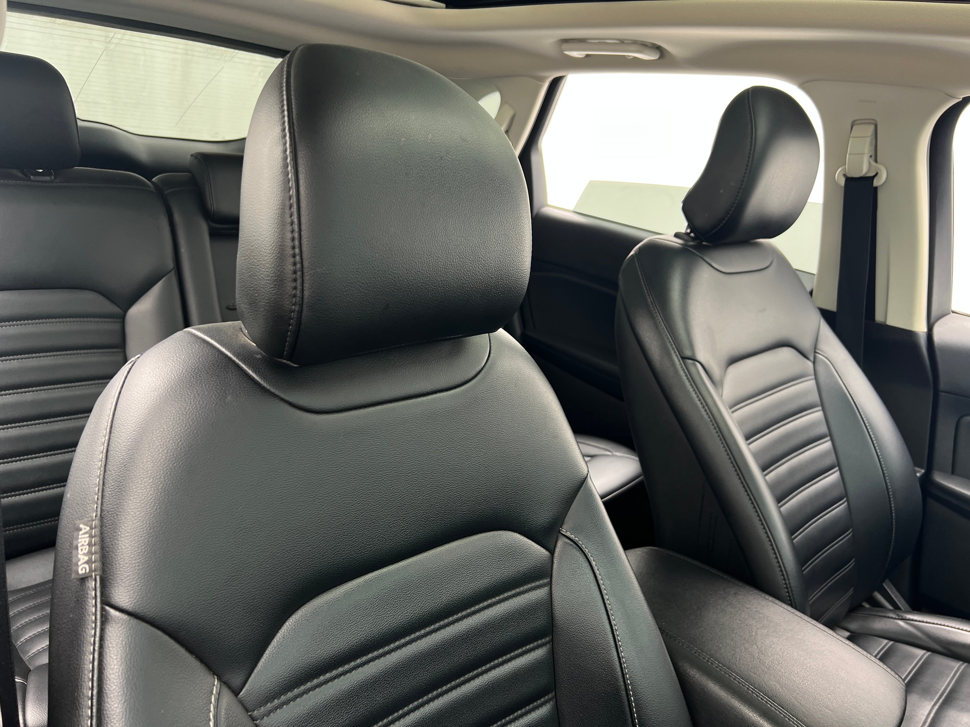 2019 Ford Edge SEL 2