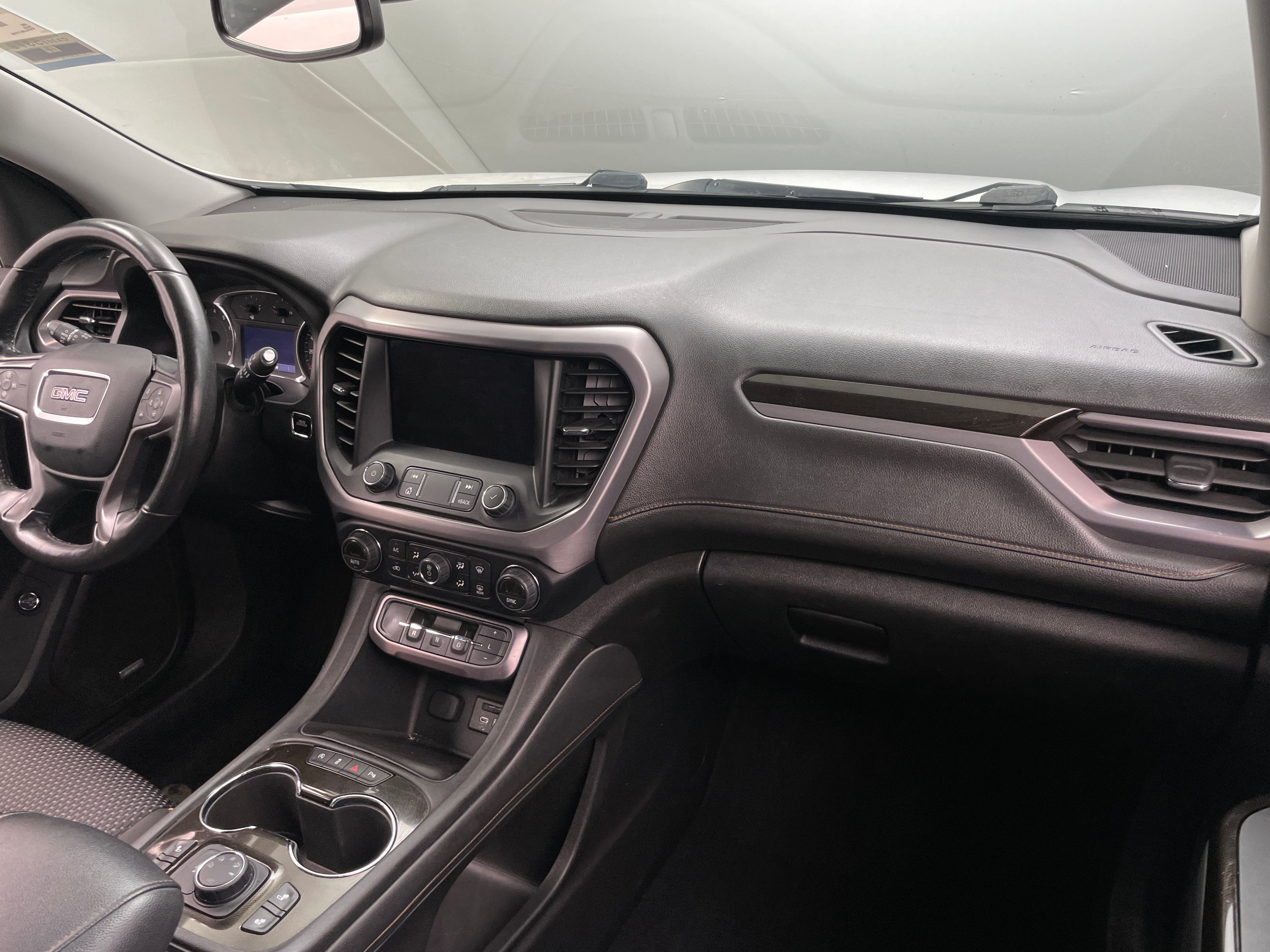 Thumbnail: 2020 GMC Acadia - 3