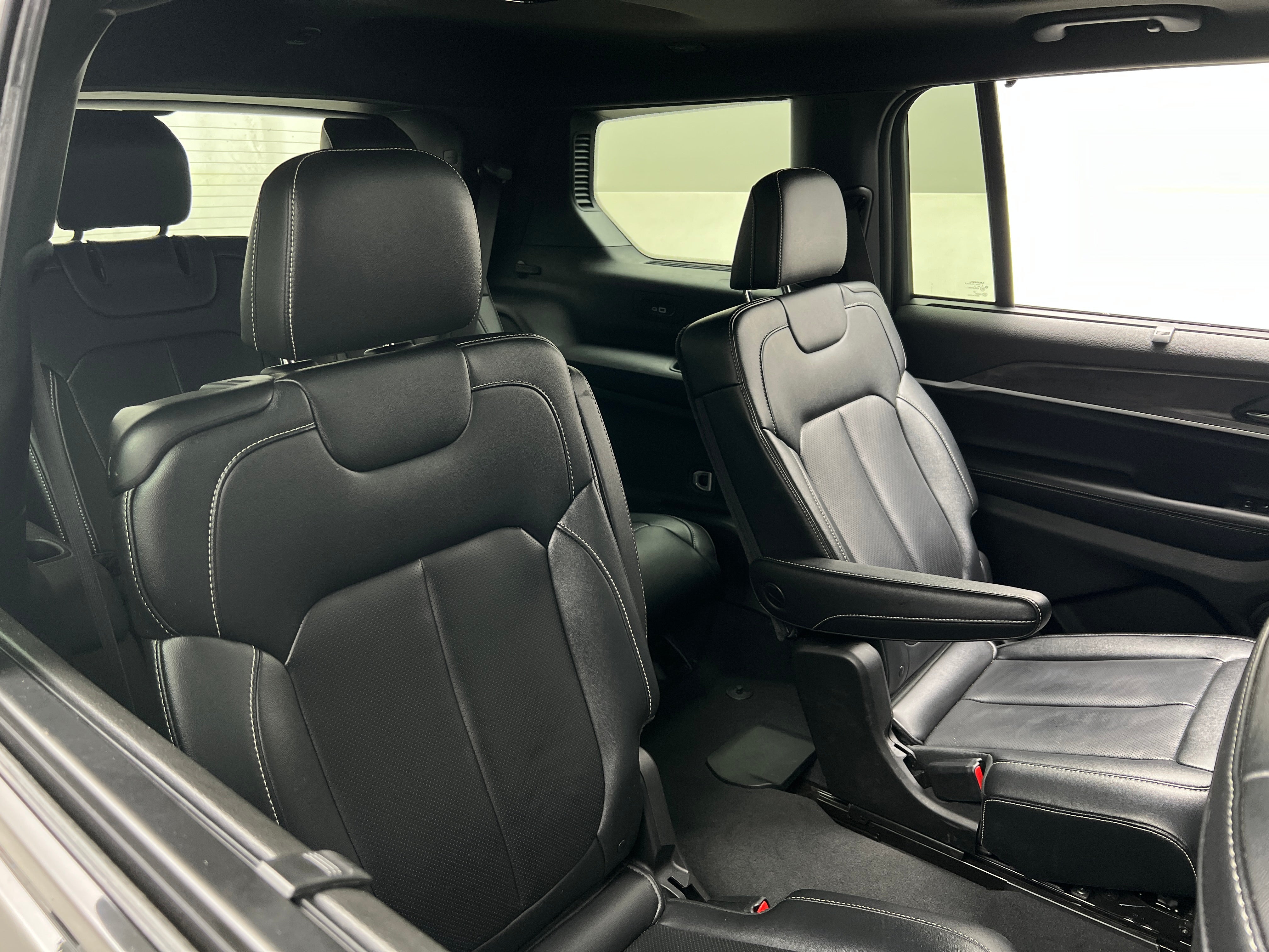 Thumbnail: 2024 Jeep Grand Cherokee L - 5