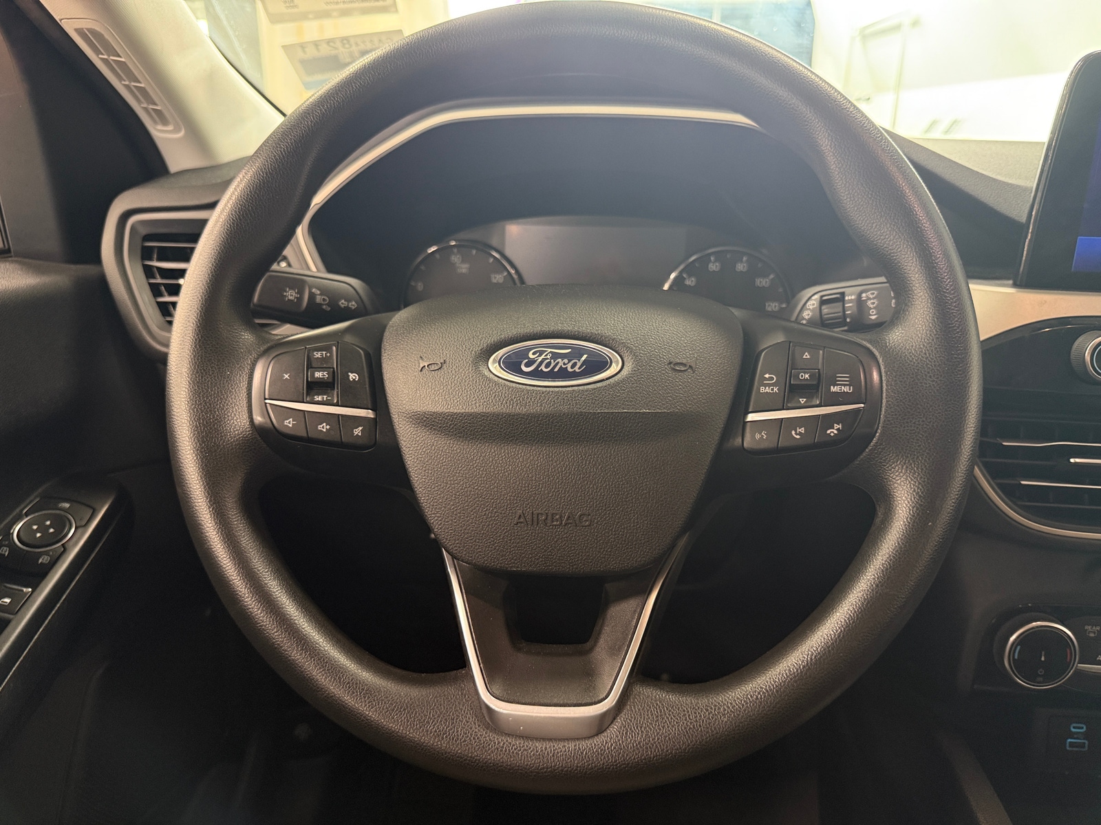 Thumbnail: 2022 Ford Escape - 5