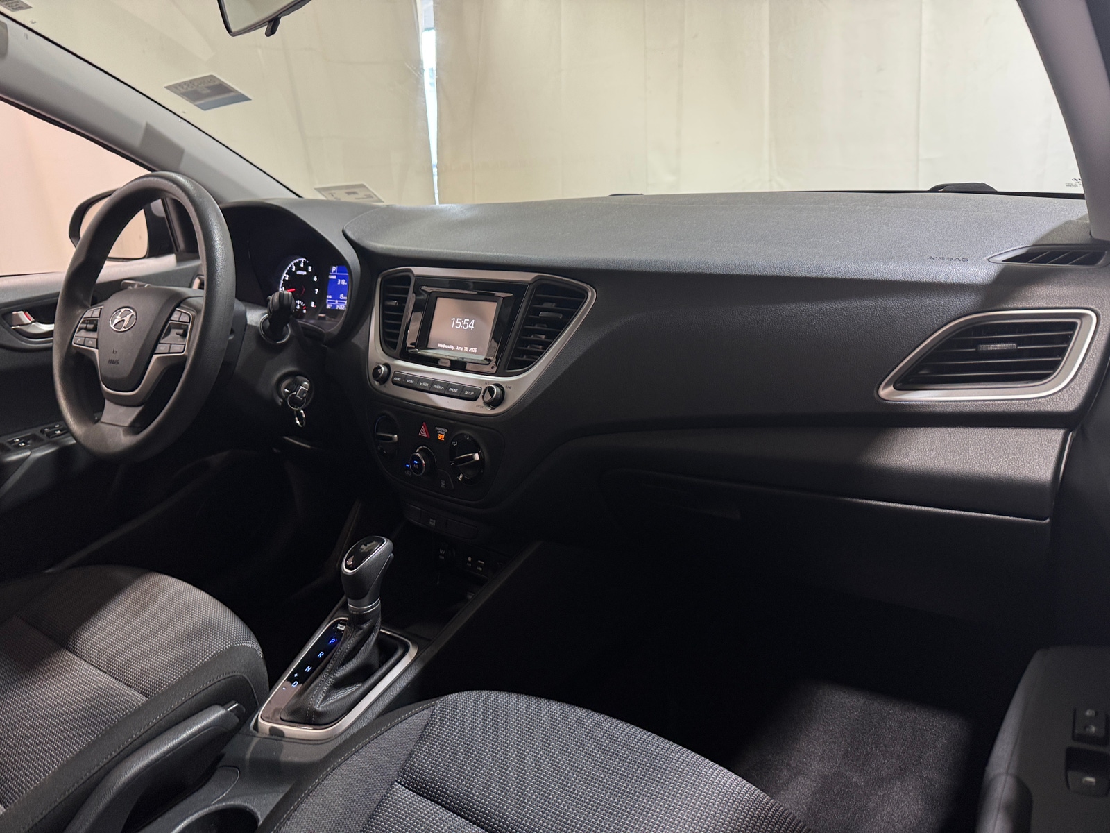 Thumbnail: 2021 Hyundai Accent - 3