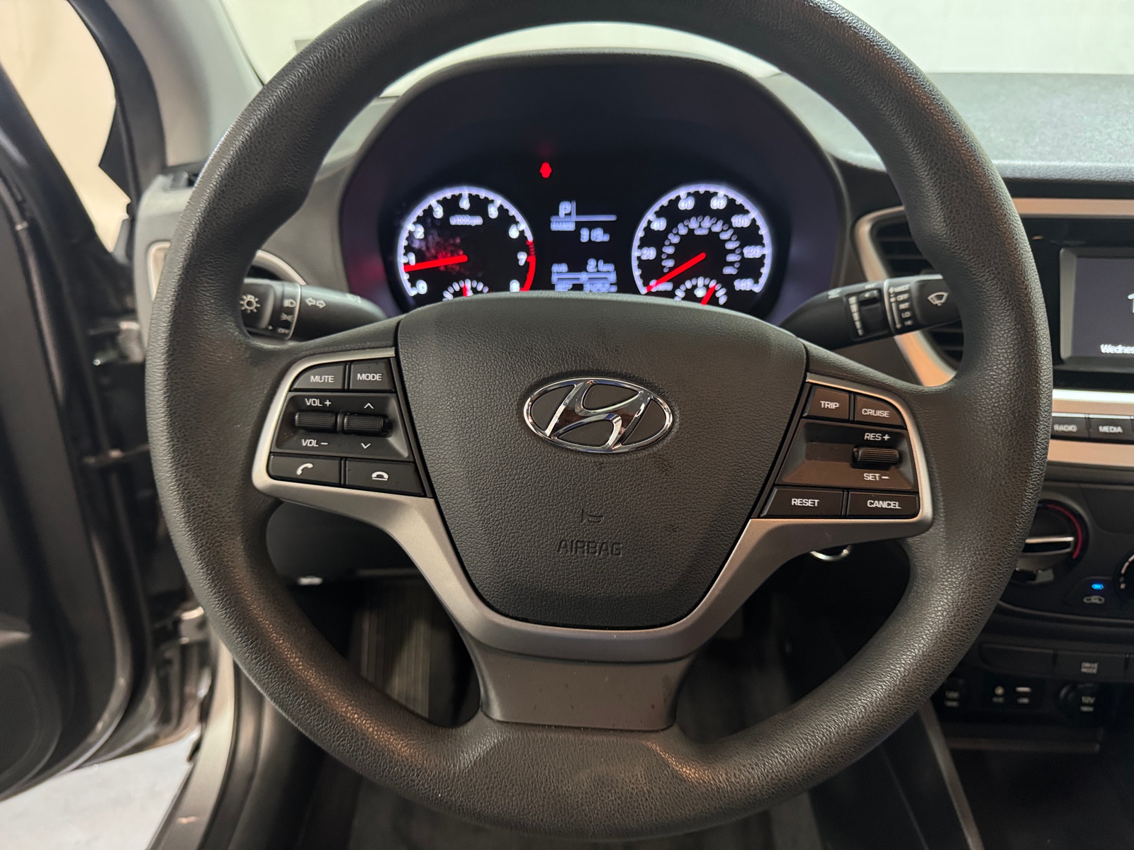 Thumbnail: 2021 Hyundai Accent - 5