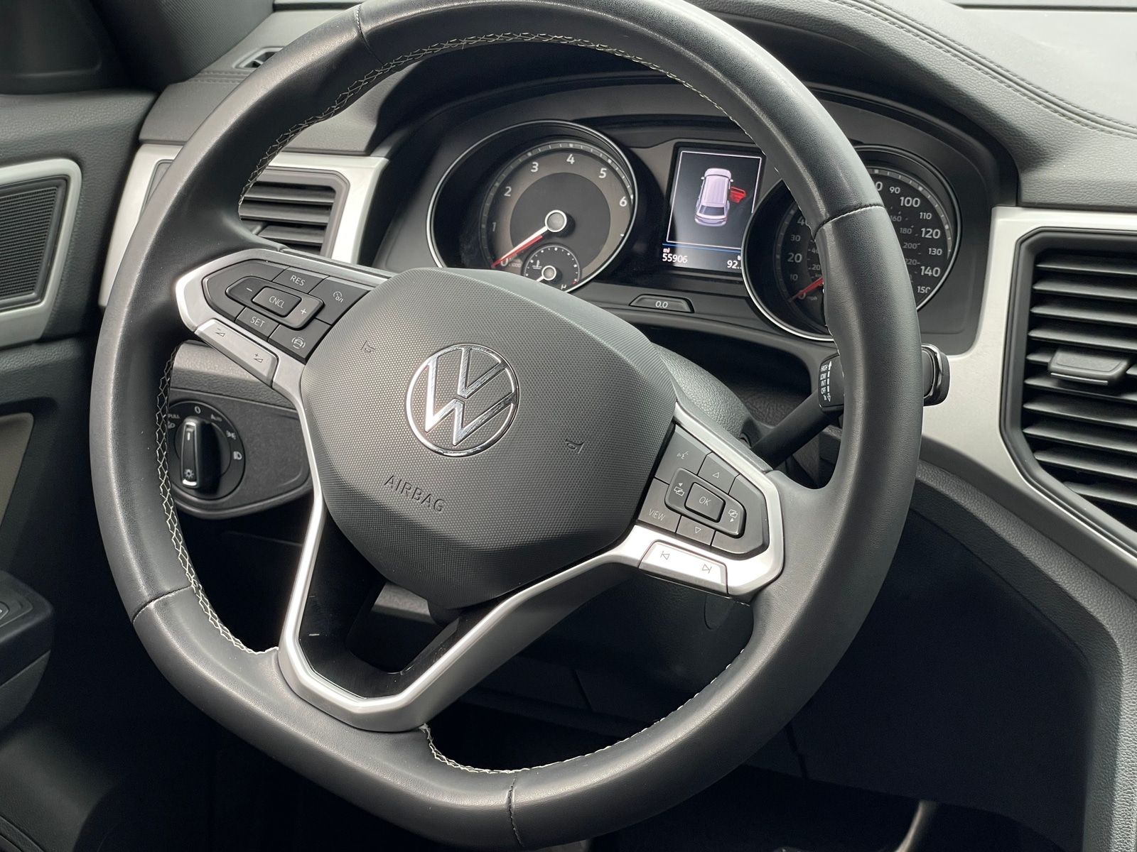 Thumbnail: 2021 Volkswagen Atlas - 4