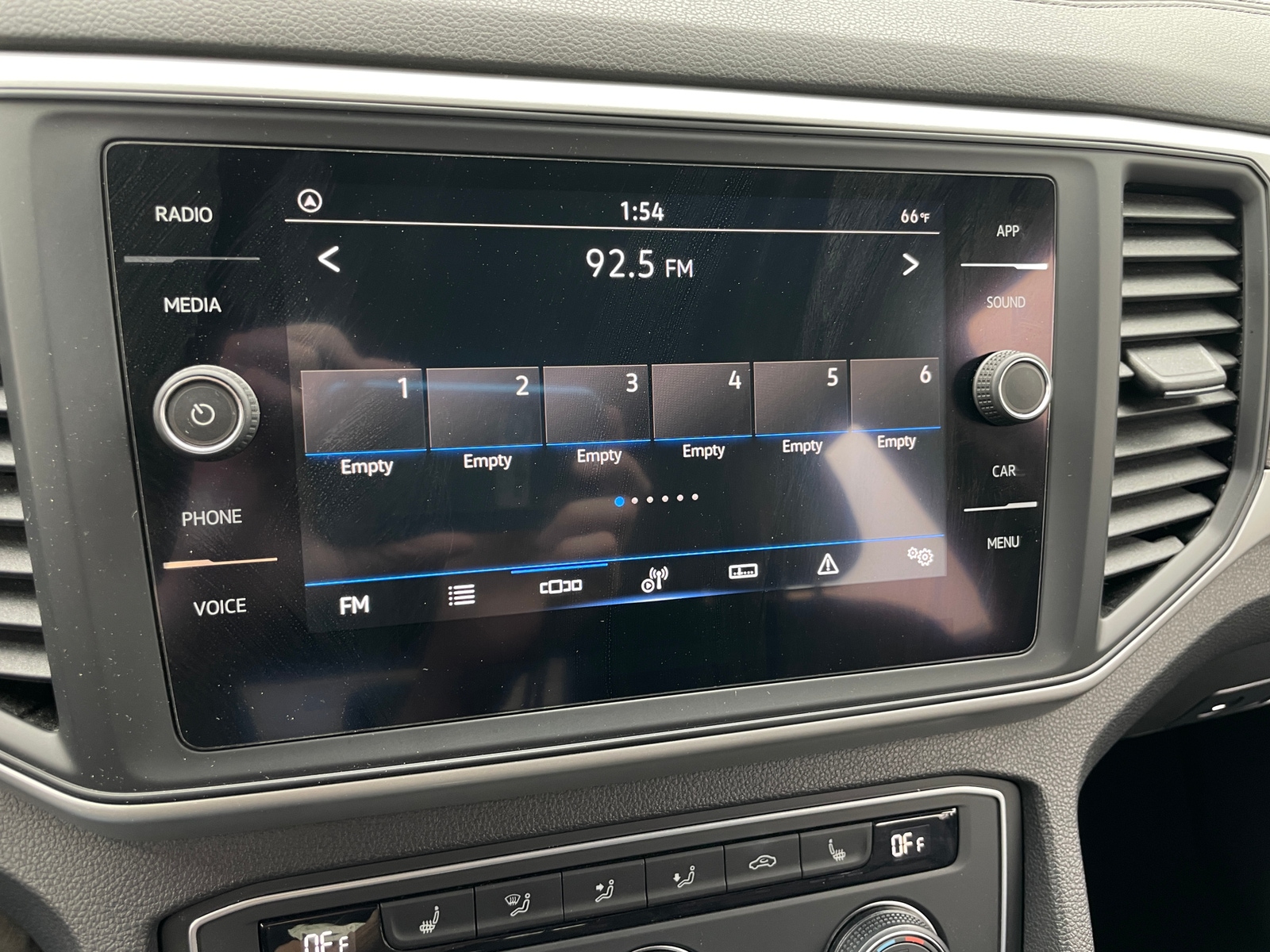 Thumbnail: 2021 Volkswagen Atlas - 3
