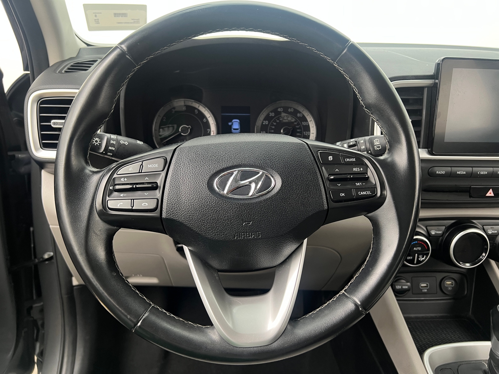 Thumbnail: 2021 Hyundai Venue - 5