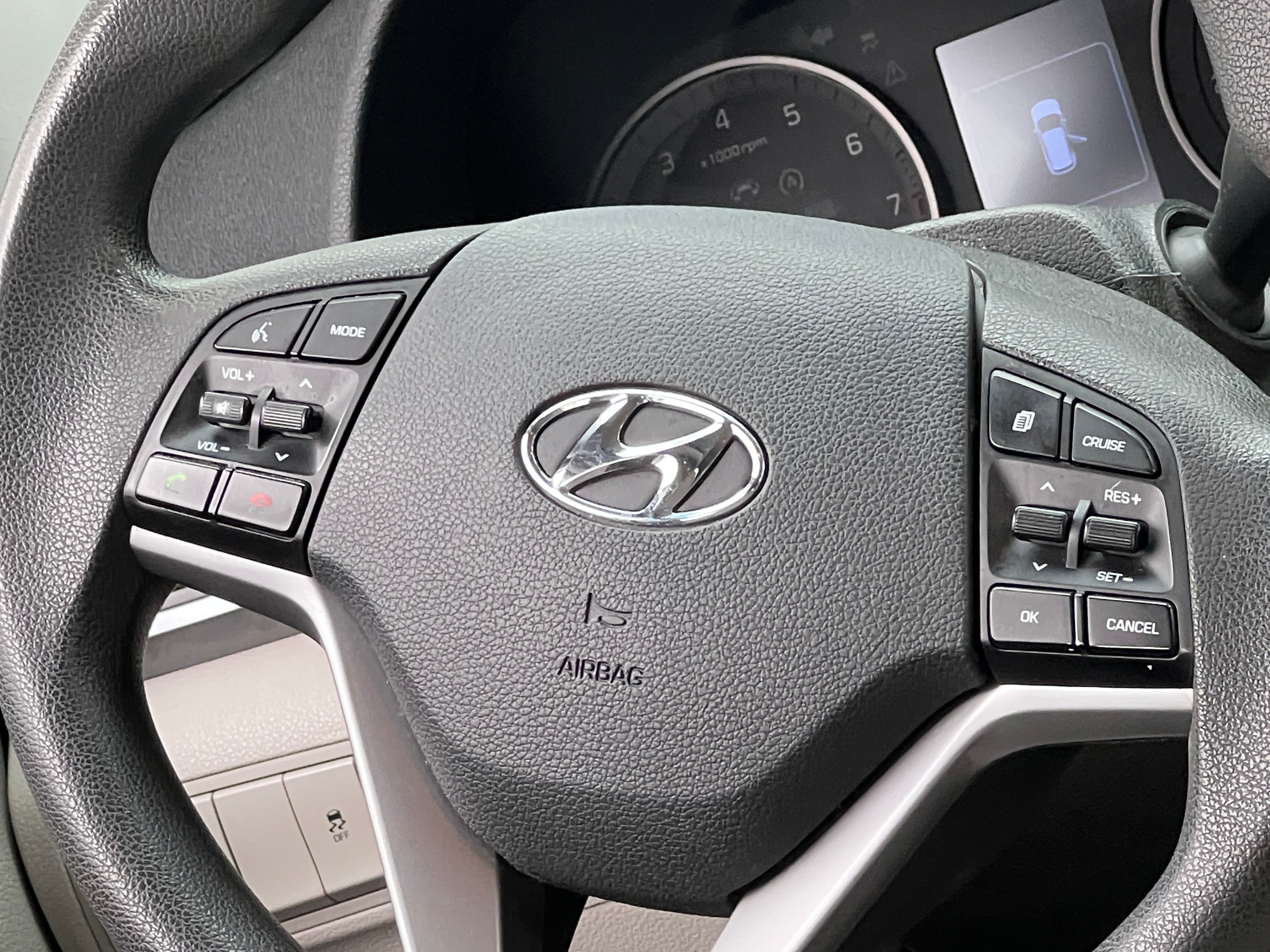 Thumbnail: 2018 Hyundai Tucson - 5