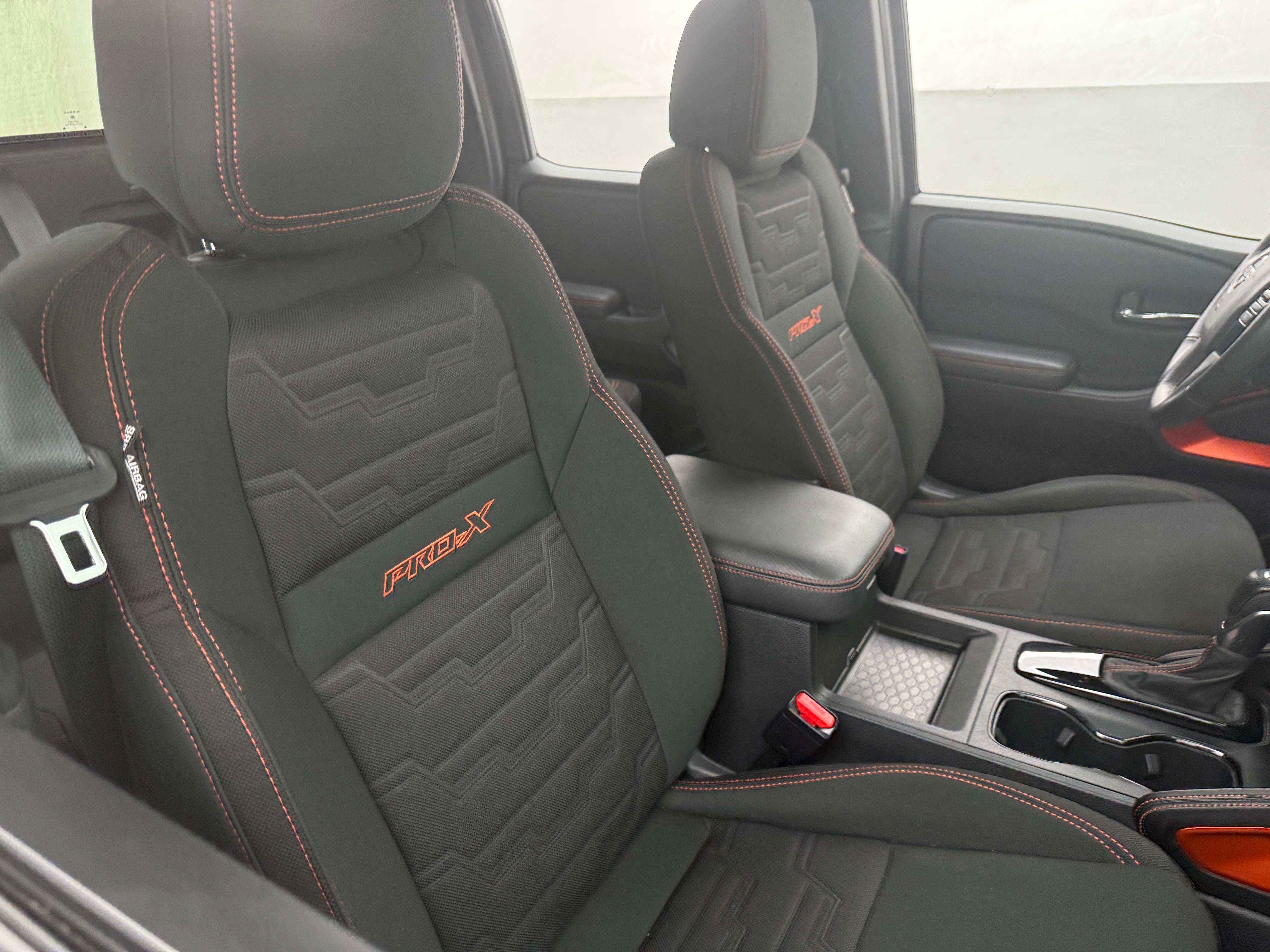 2023 Nissan Frontier PRO-X 2