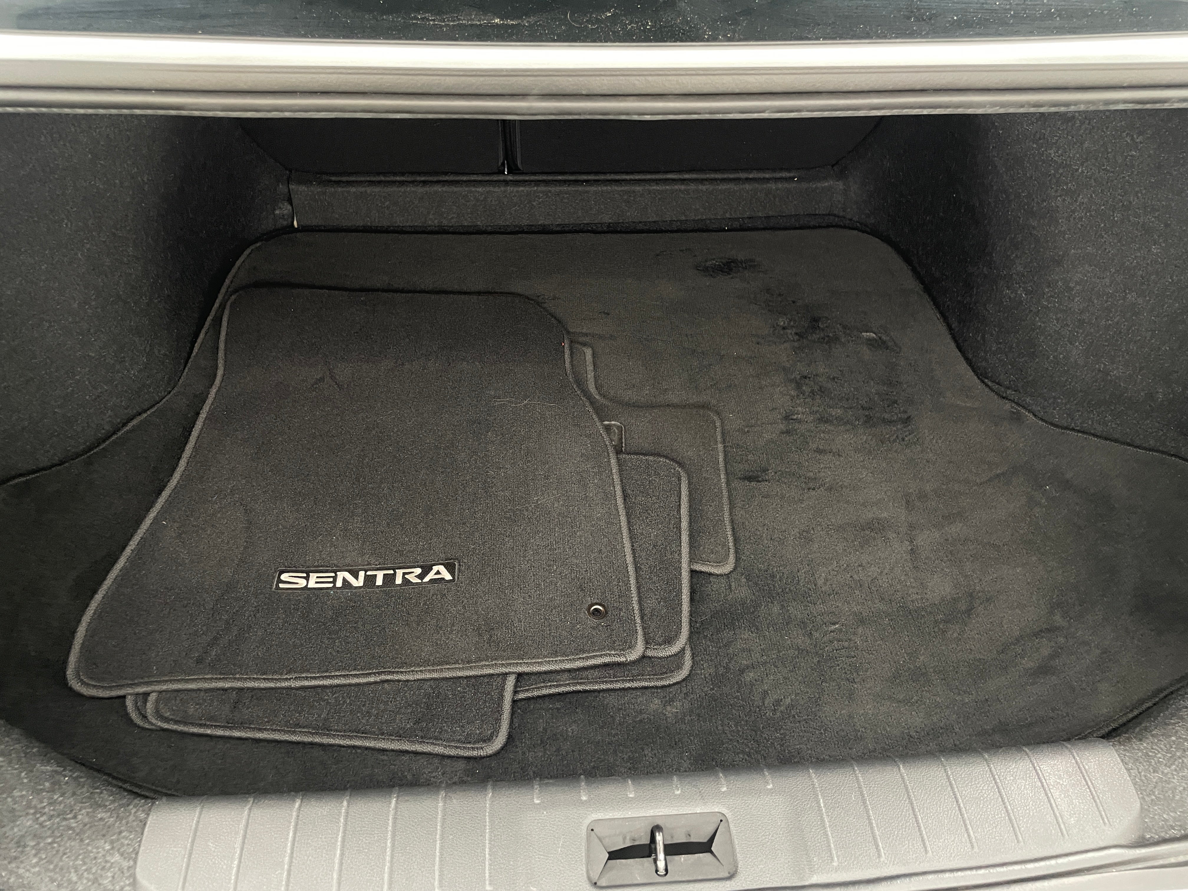 2022 Nissan Sentra S 7