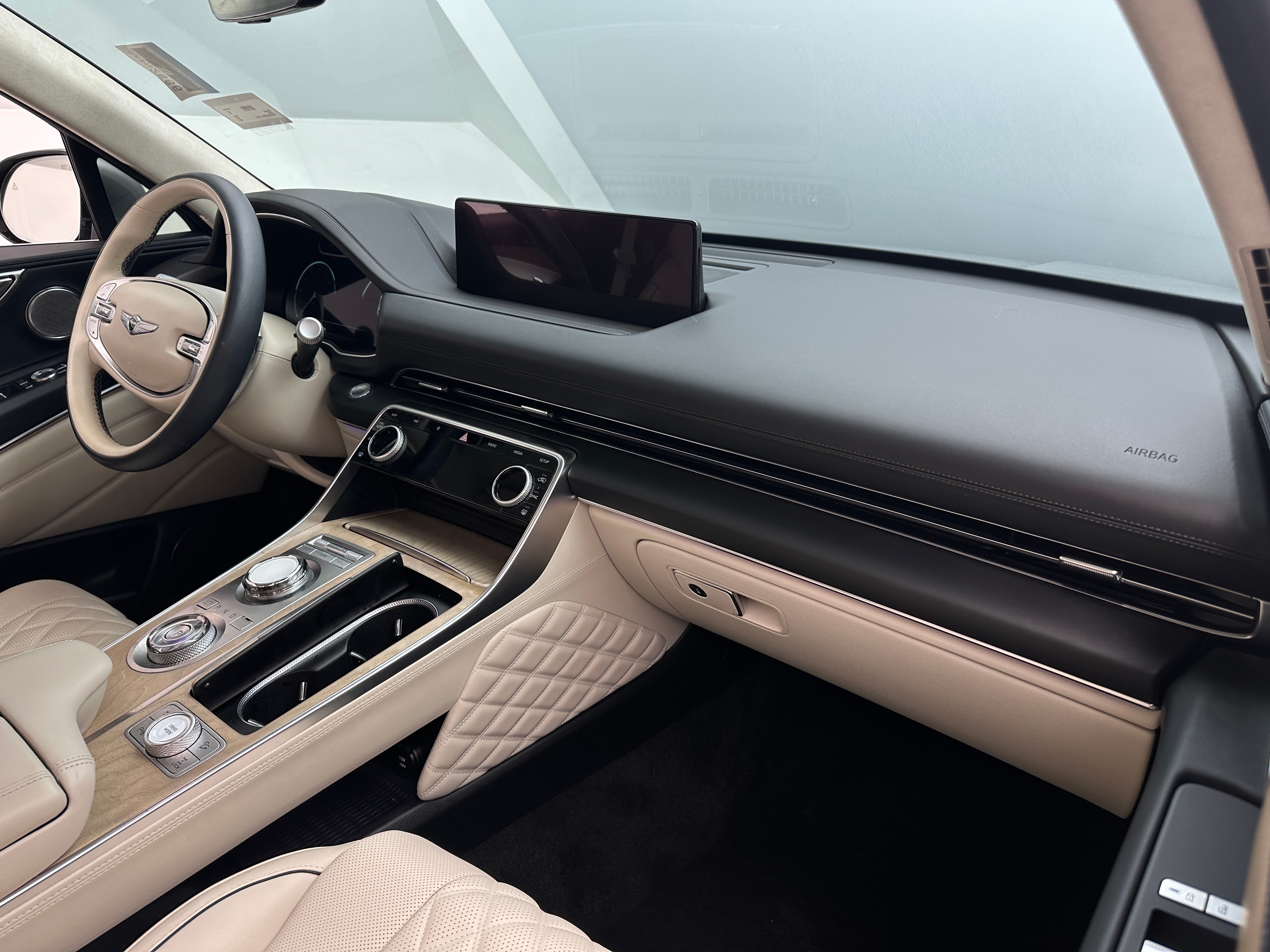Thumbnail: 2024 Genesis GV80 - 2