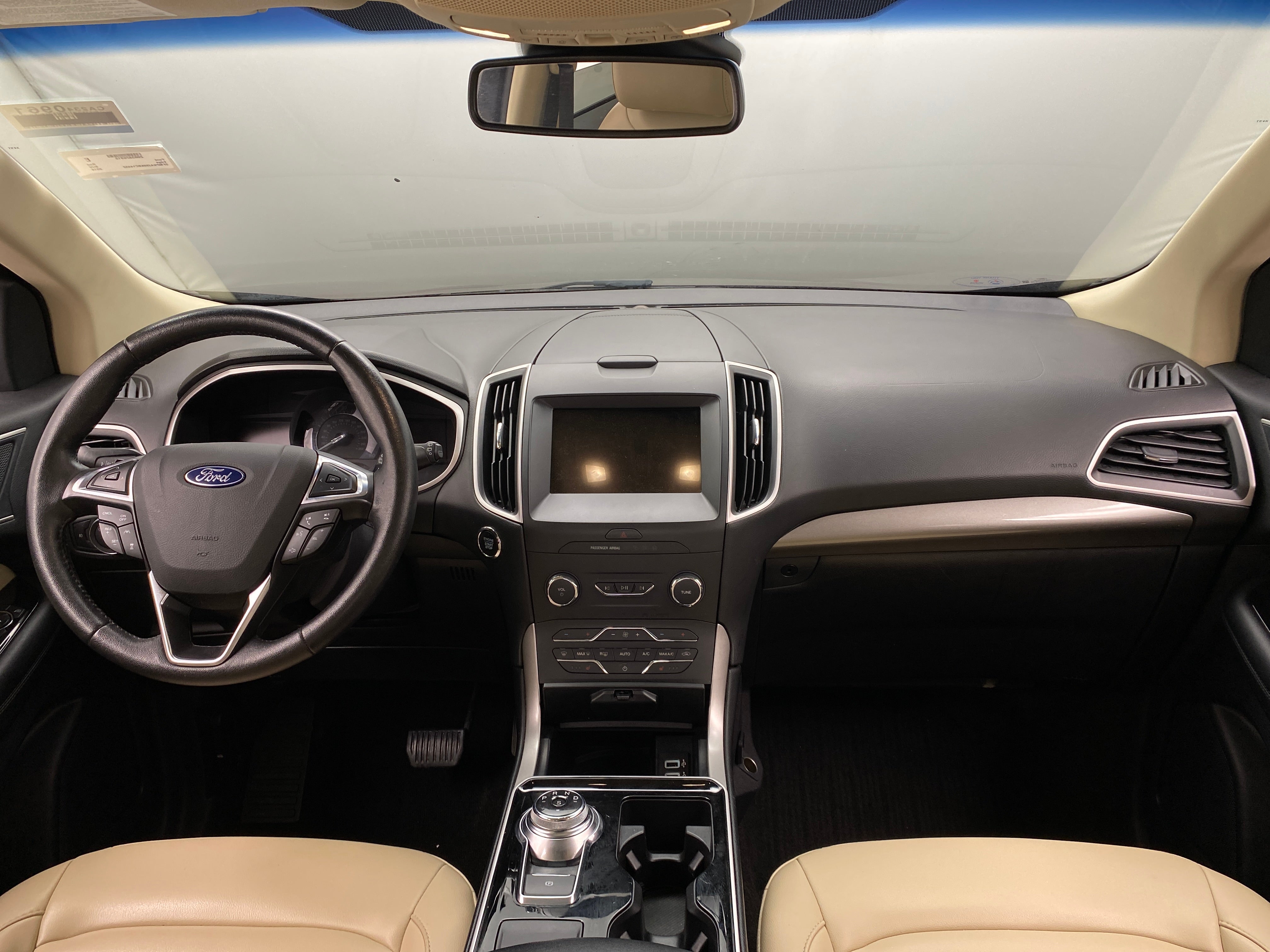 Thumbnail: 2019 Ford Edge - 2