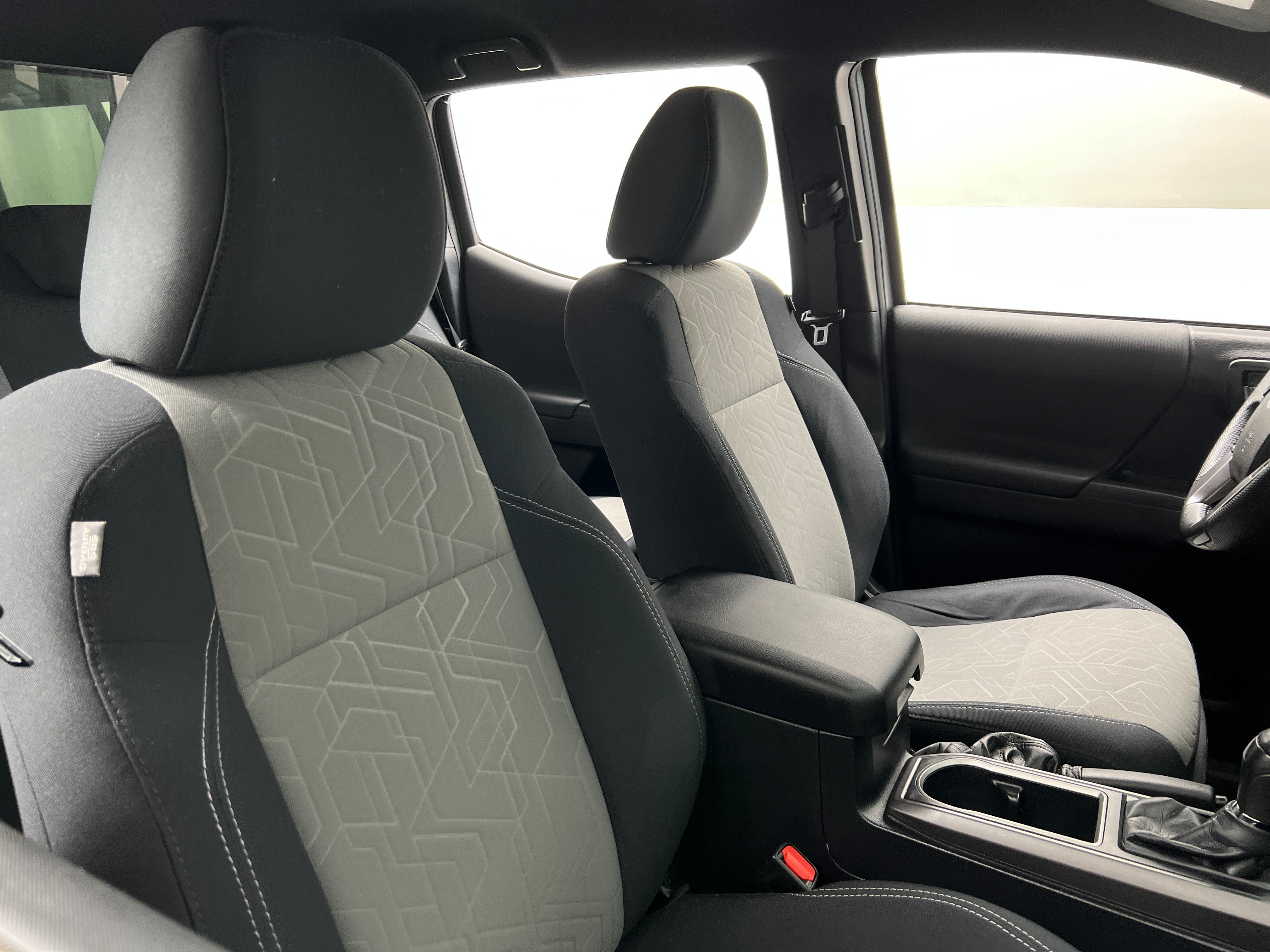 2021 Toyota Tacoma TRD Off-Road 2