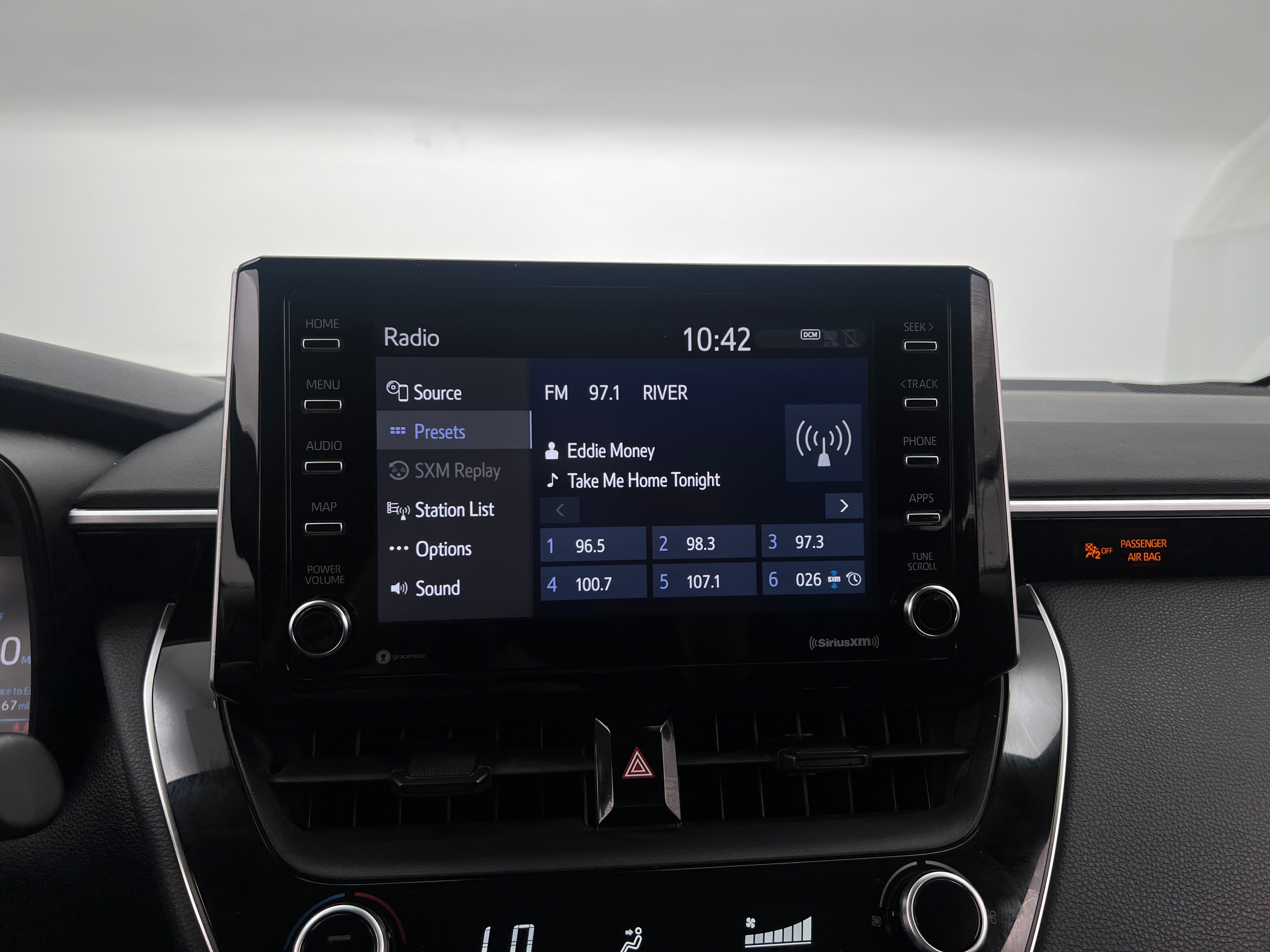 2021 Toyota Corolla LE 4