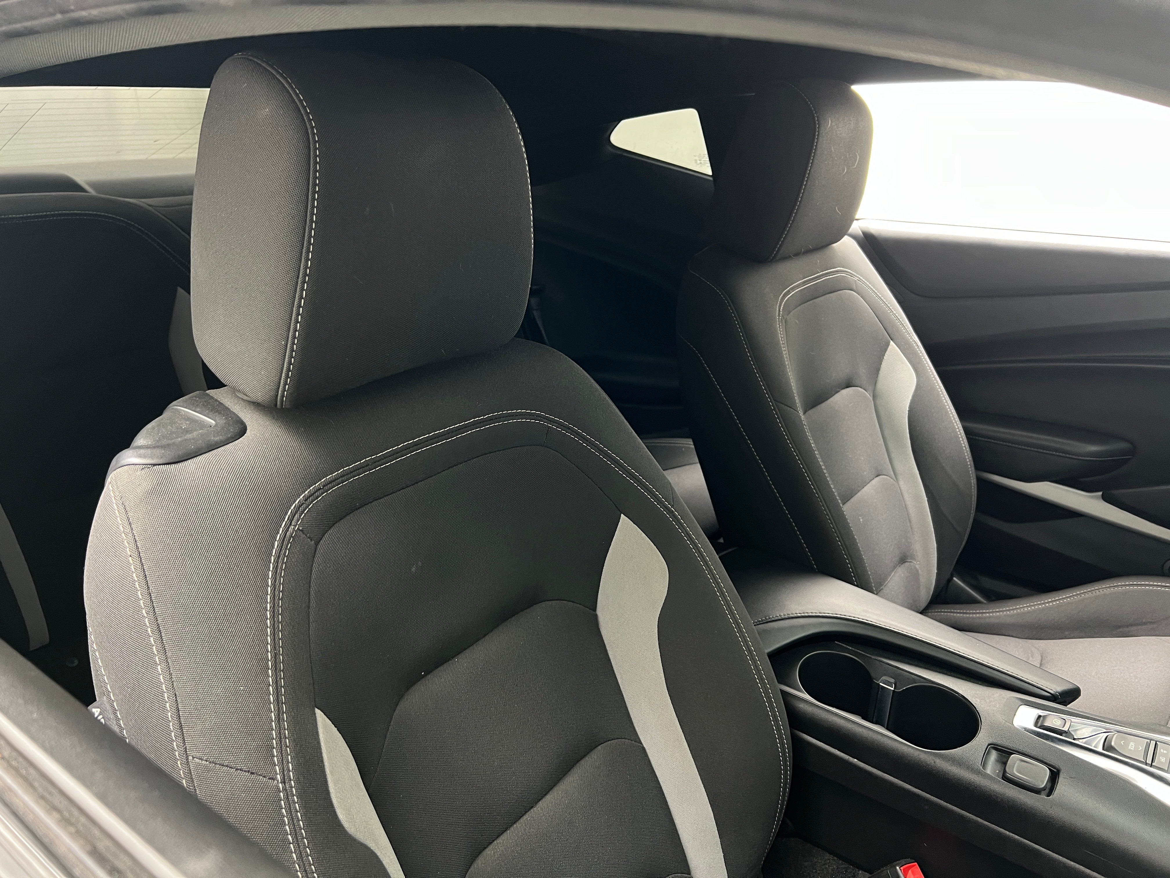 2021 Chevrolet Camaro  2