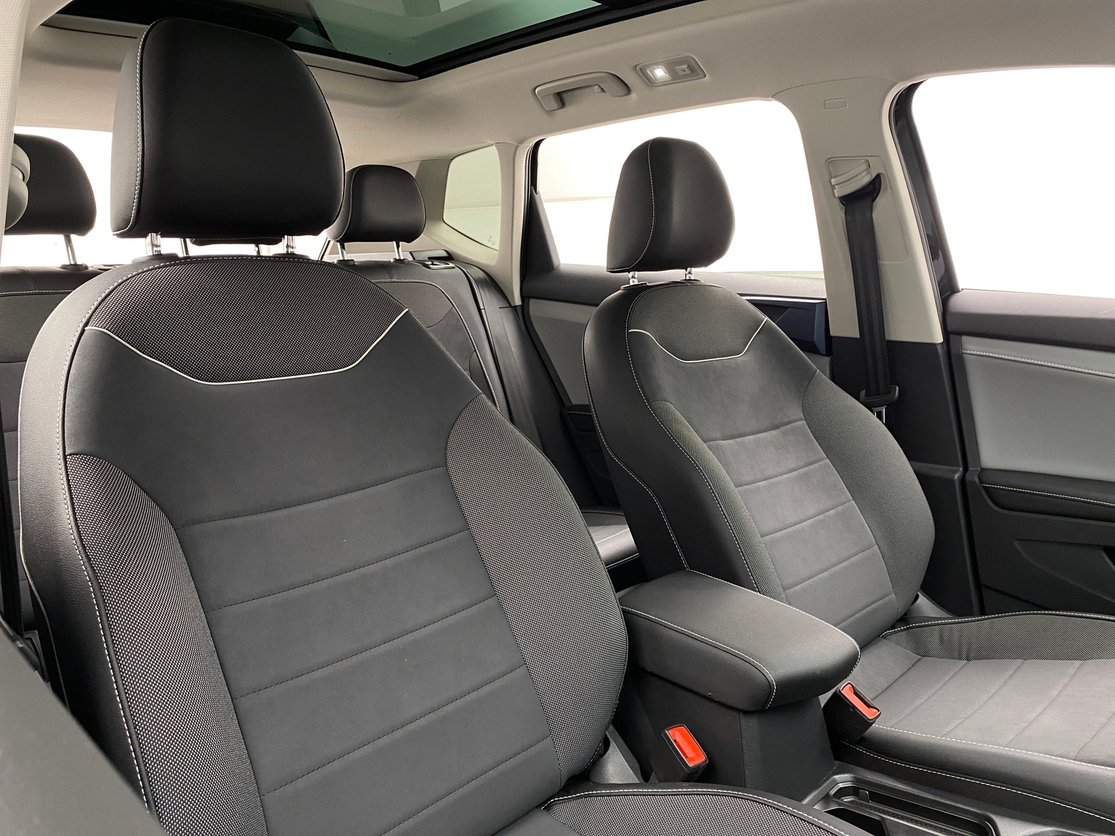 Thumbnail: 2024 Volkswagen Taos - 2