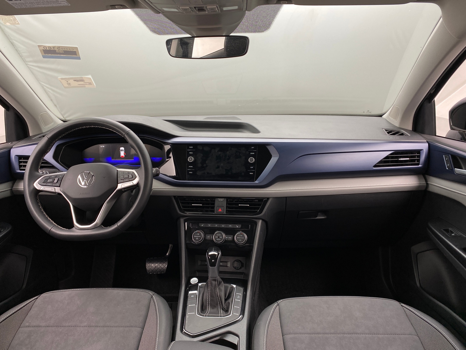 Thumbnail: 2024 Volkswagen Taos - 3