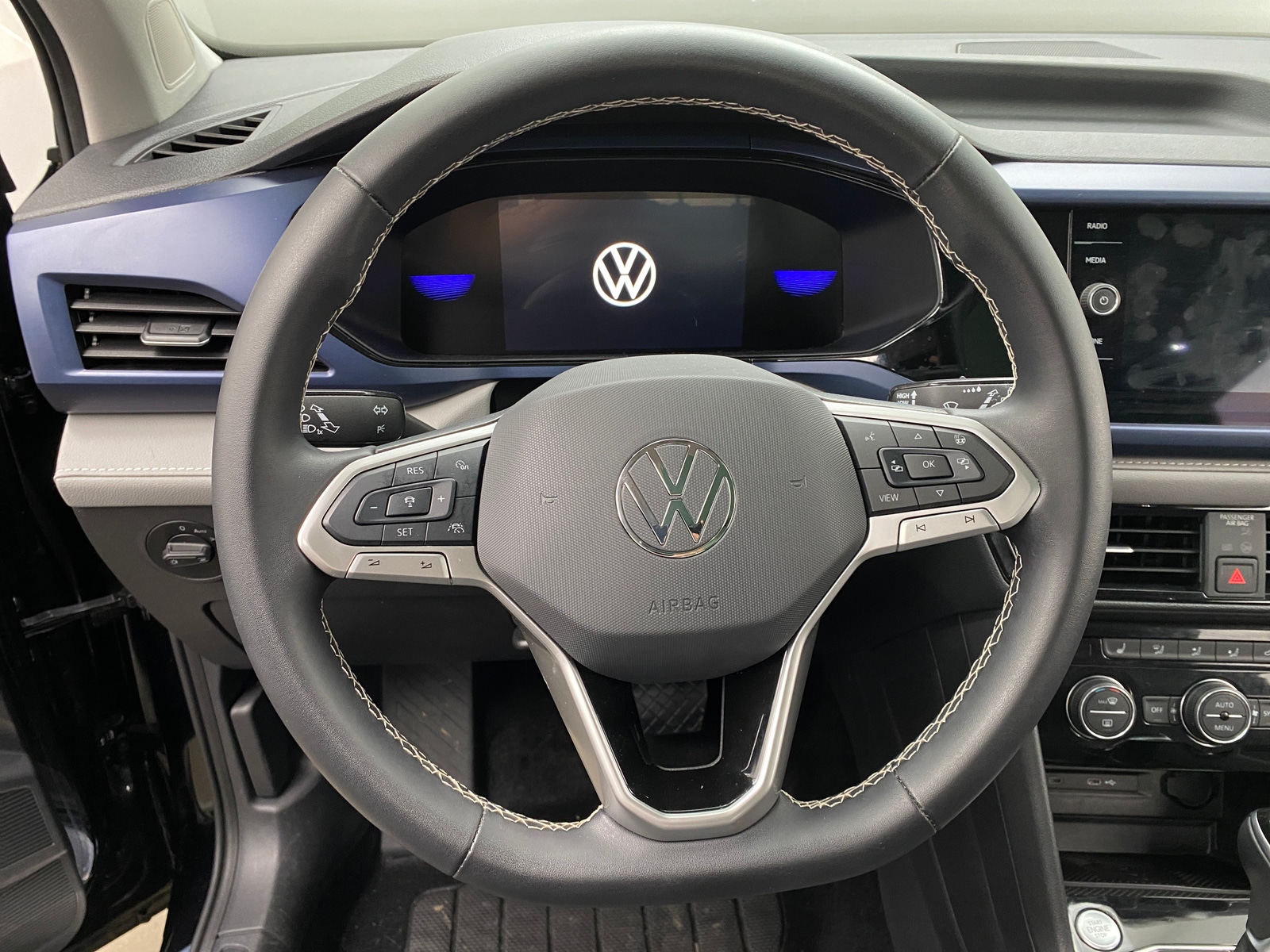 Thumbnail: 2024 Volkswagen Taos - 5