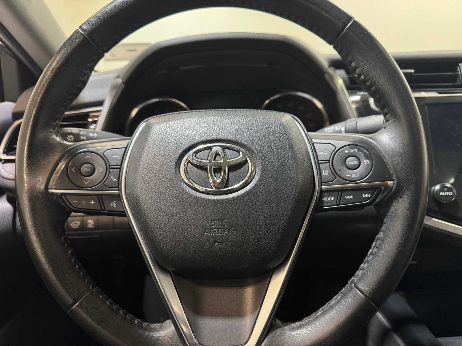 Thumbnail: 2020 Toyota Camry - 4