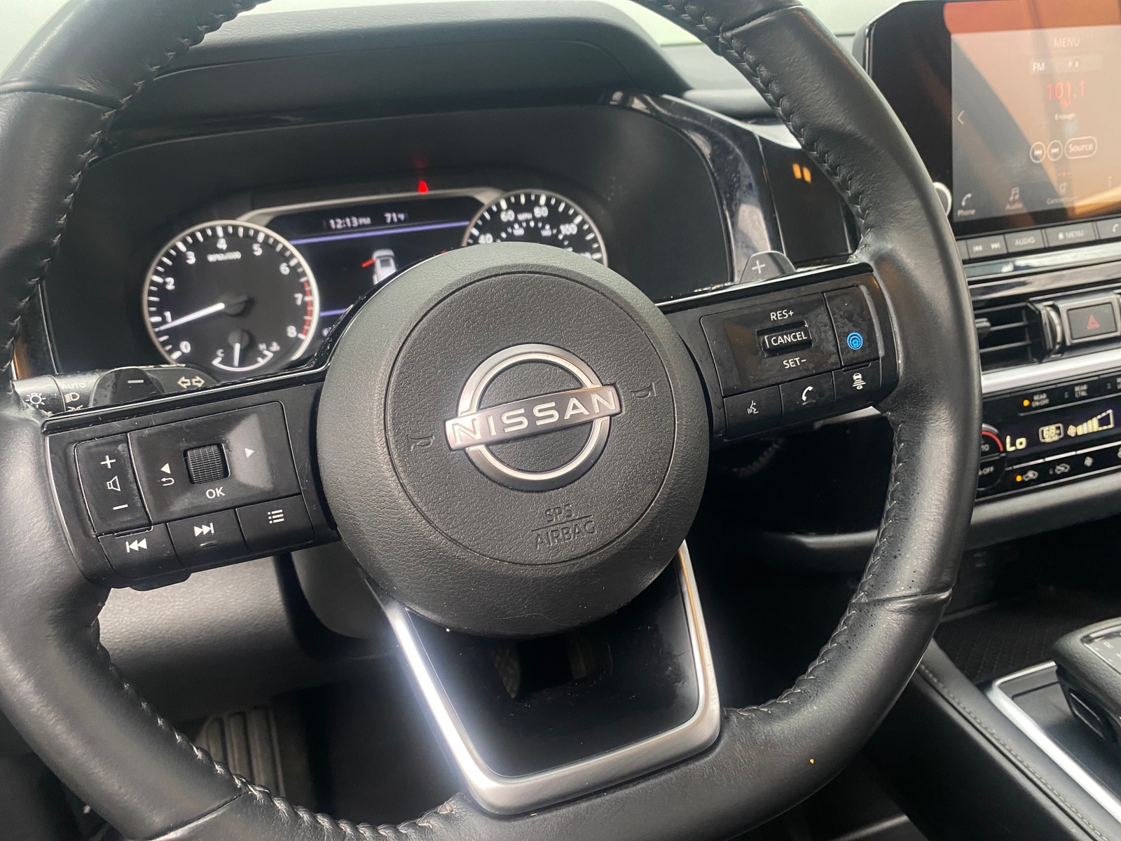 Thumbnail: 2022 Nissan Pathfinder - 5