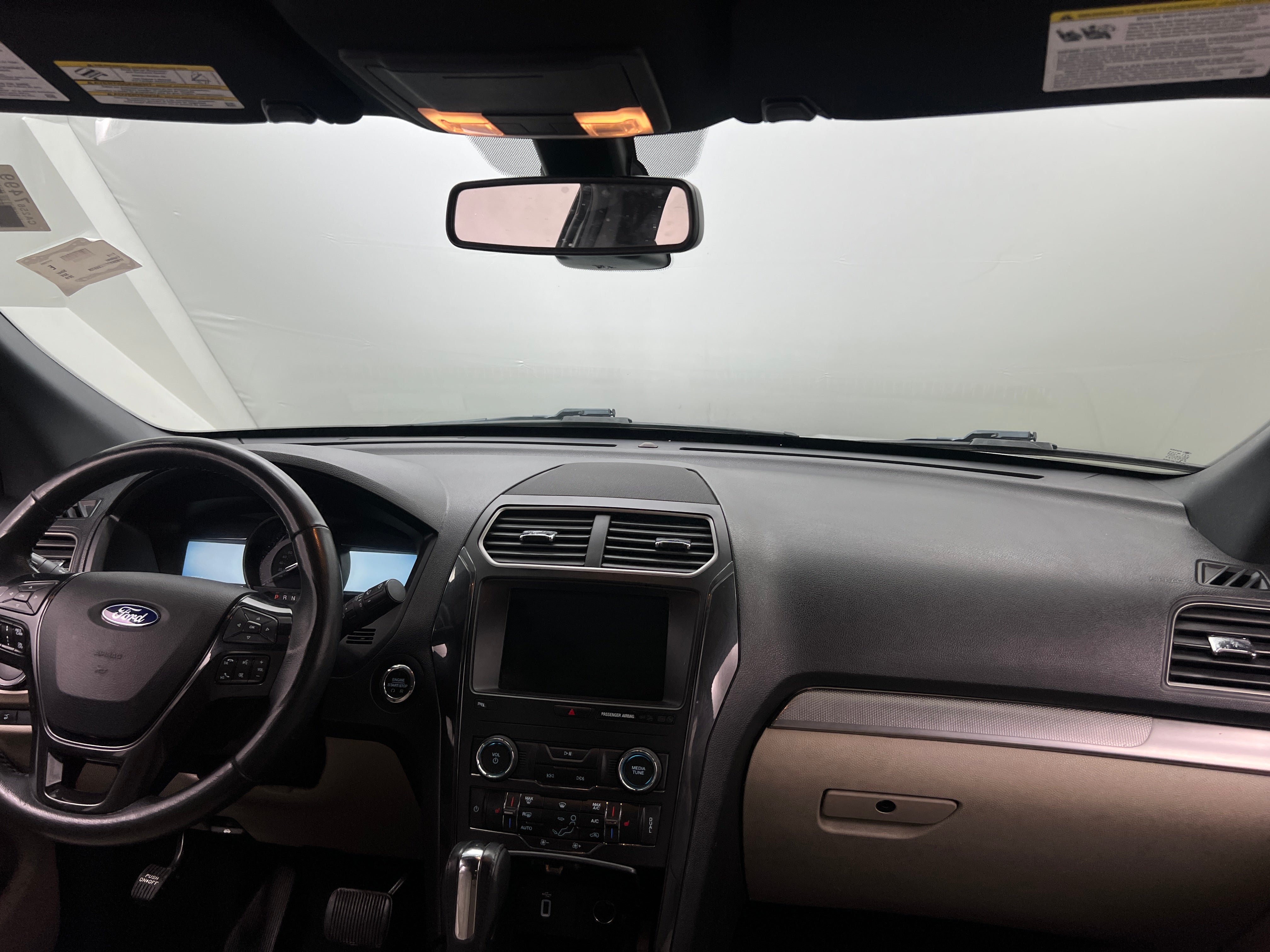 2018 Ford Explorer XLT 2