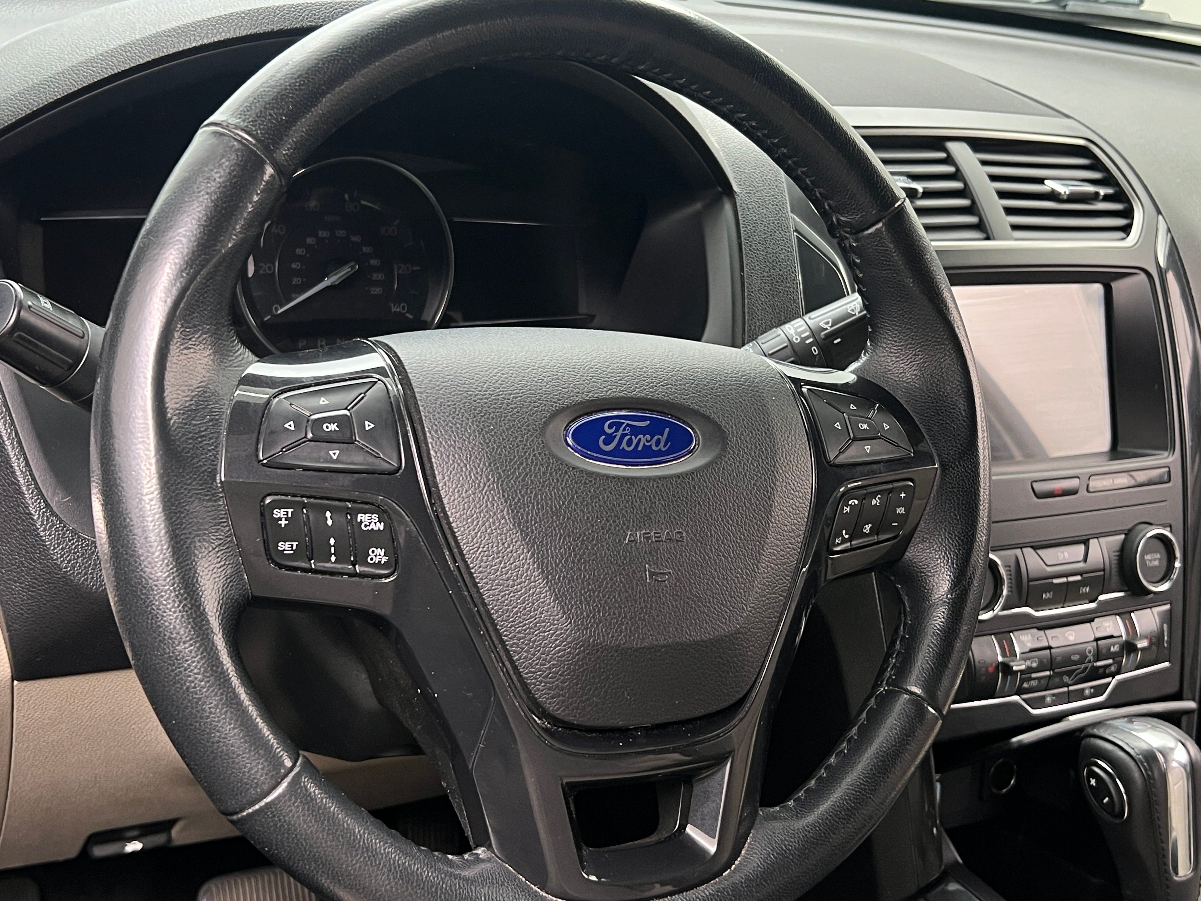 2018 Ford Explorer XLT 4