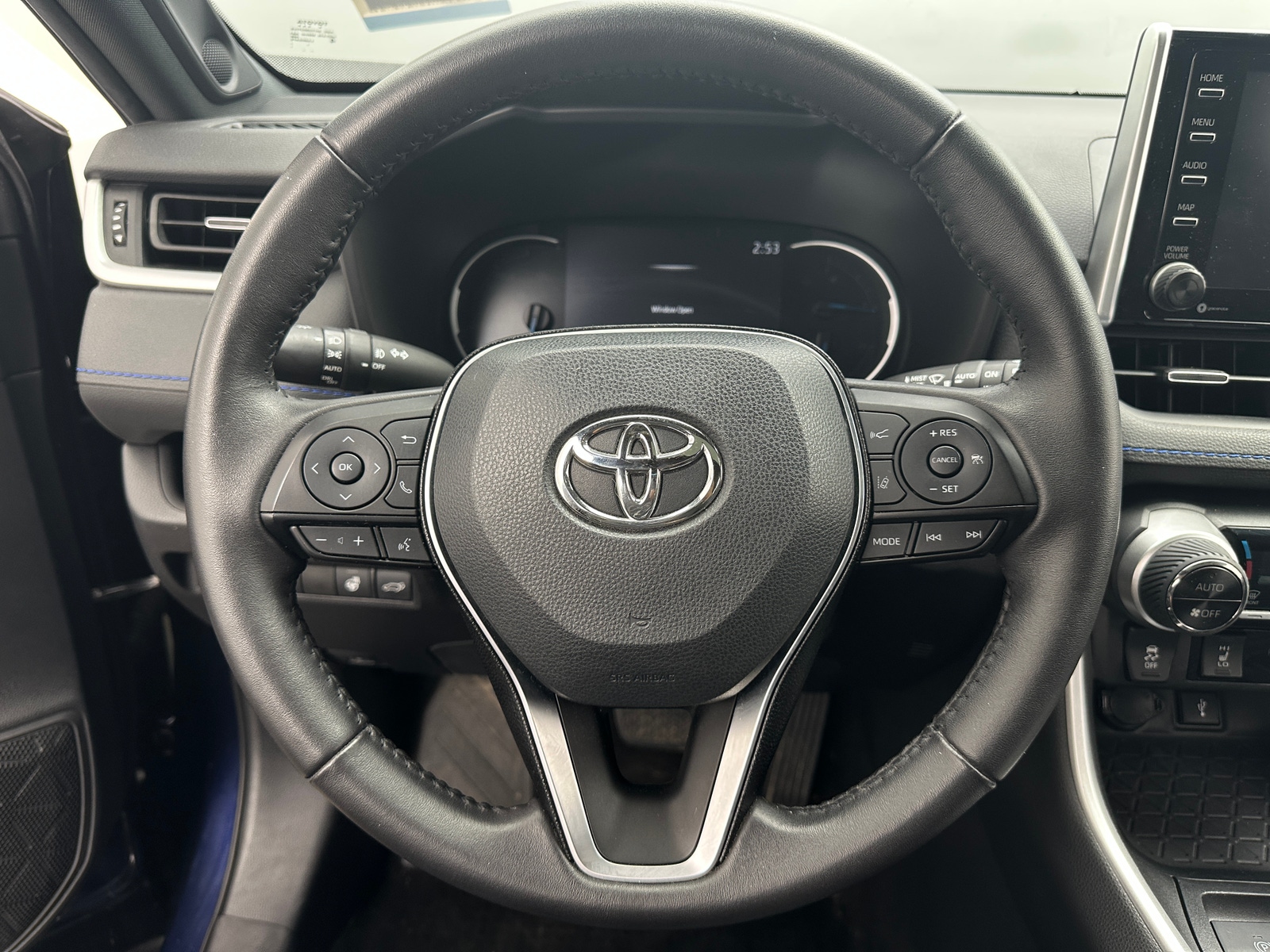 Thumbnail: 2020 Toyota RAV4 - 4