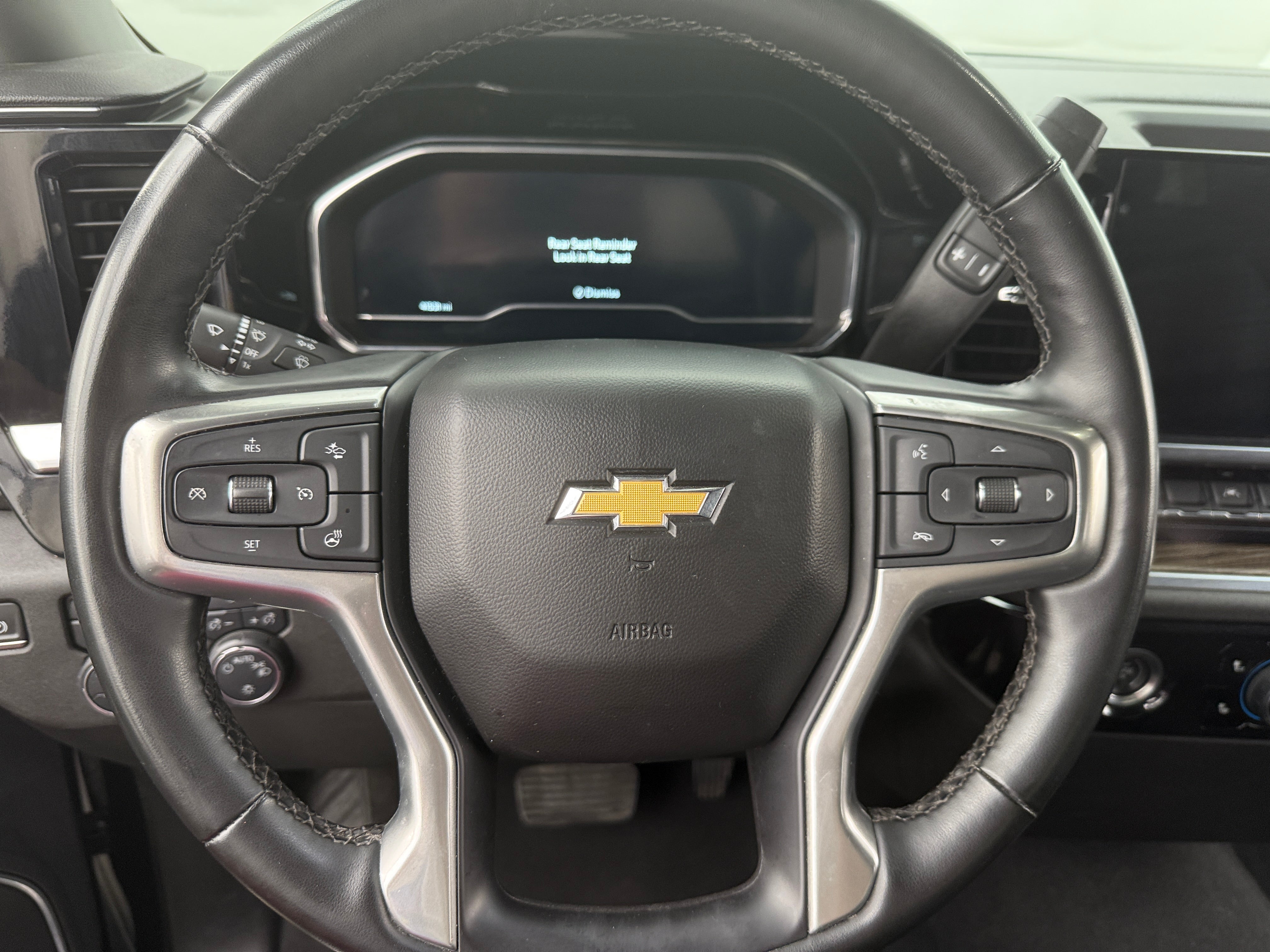 Thumbnail: 2023 Chevrolet Silverado 1500 - 5