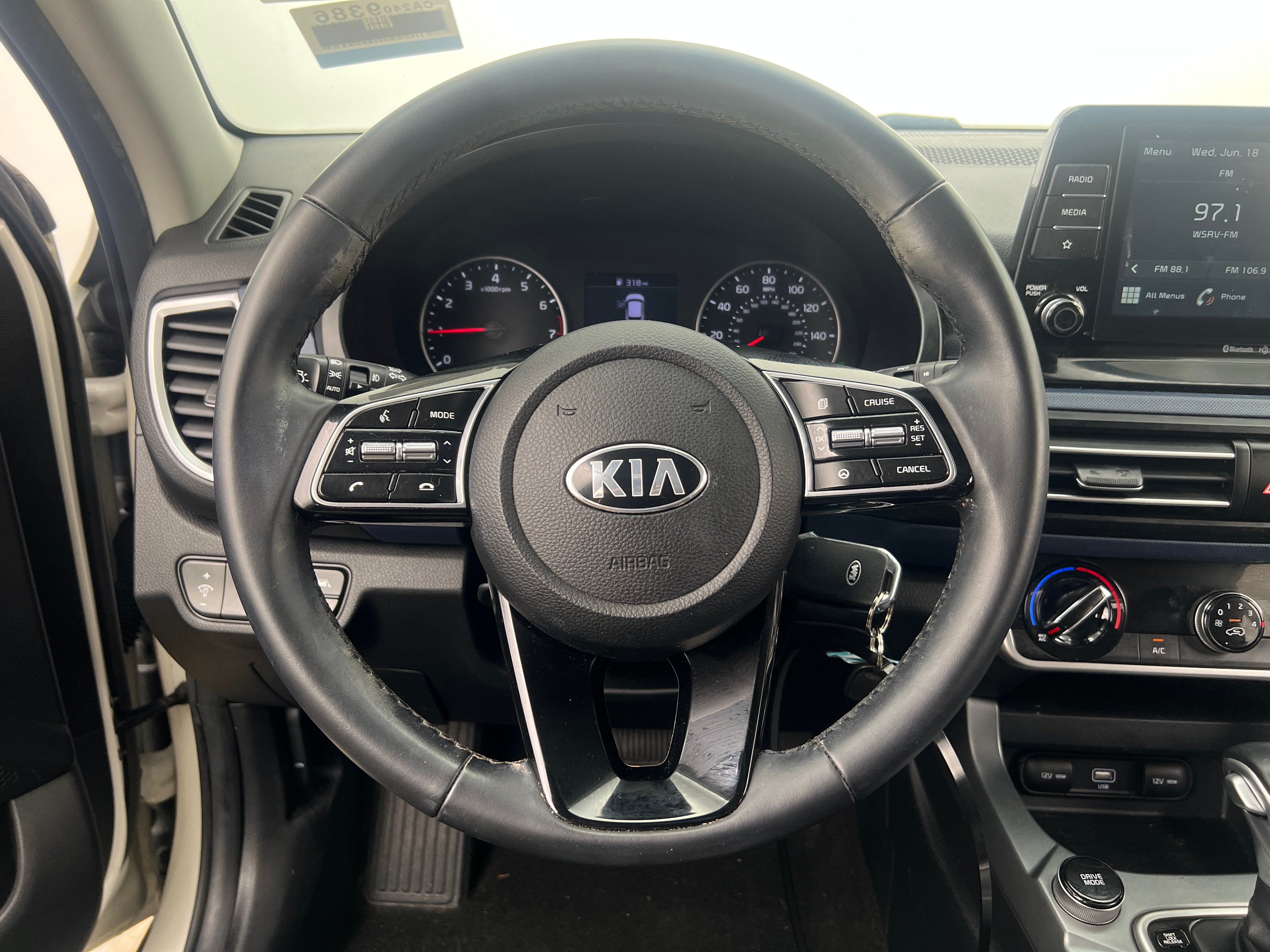 Thumbnail: 2021 Kia Seltos - 4