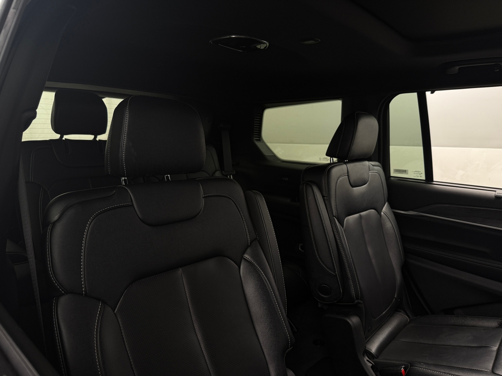 Thumbnail: 2024 Jeep Grand Cherokee L - 5