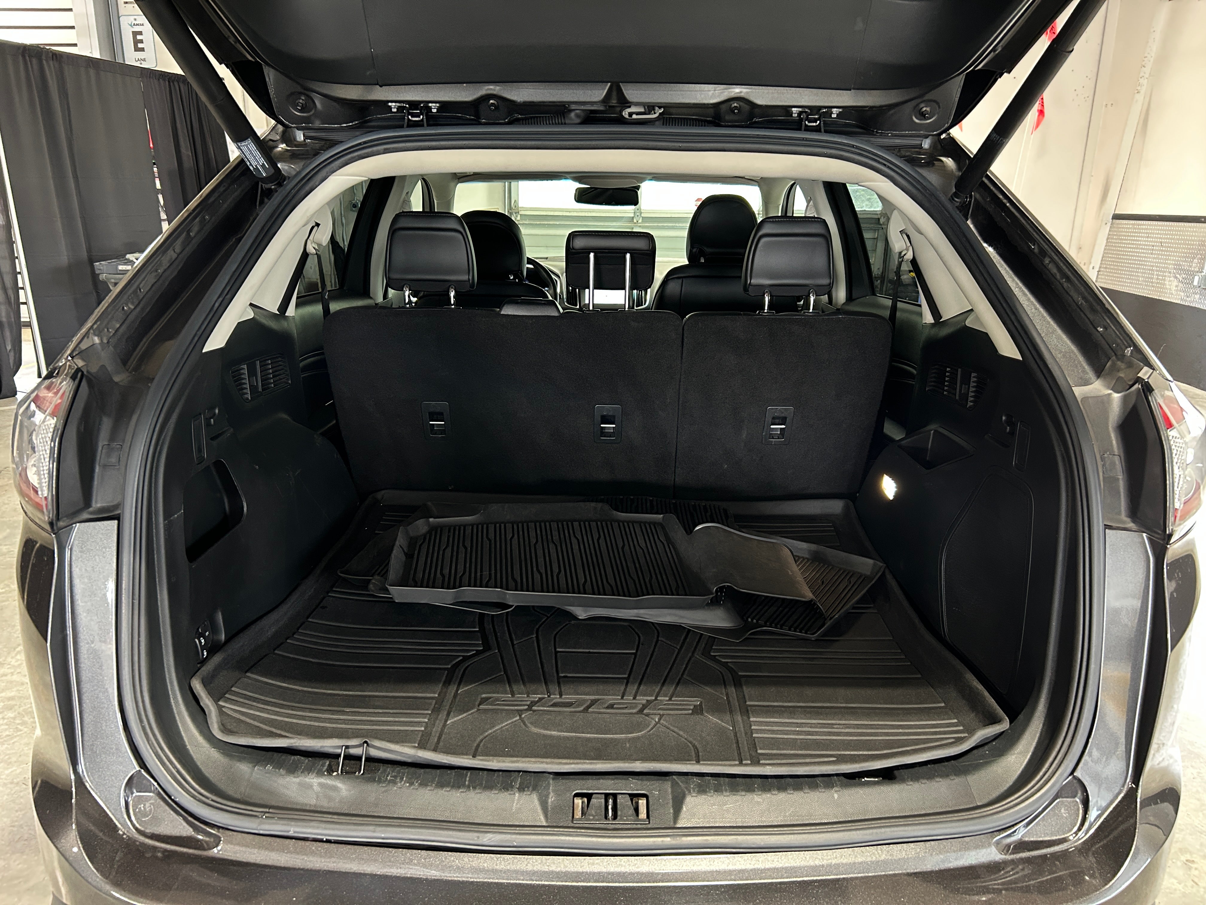 2018 Ford Edge Titanium 6