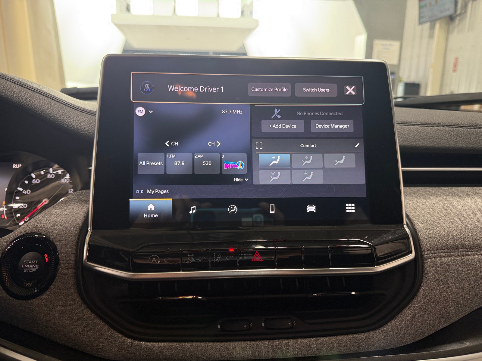 Thumbnail: 2023 Jeep Compass - 4