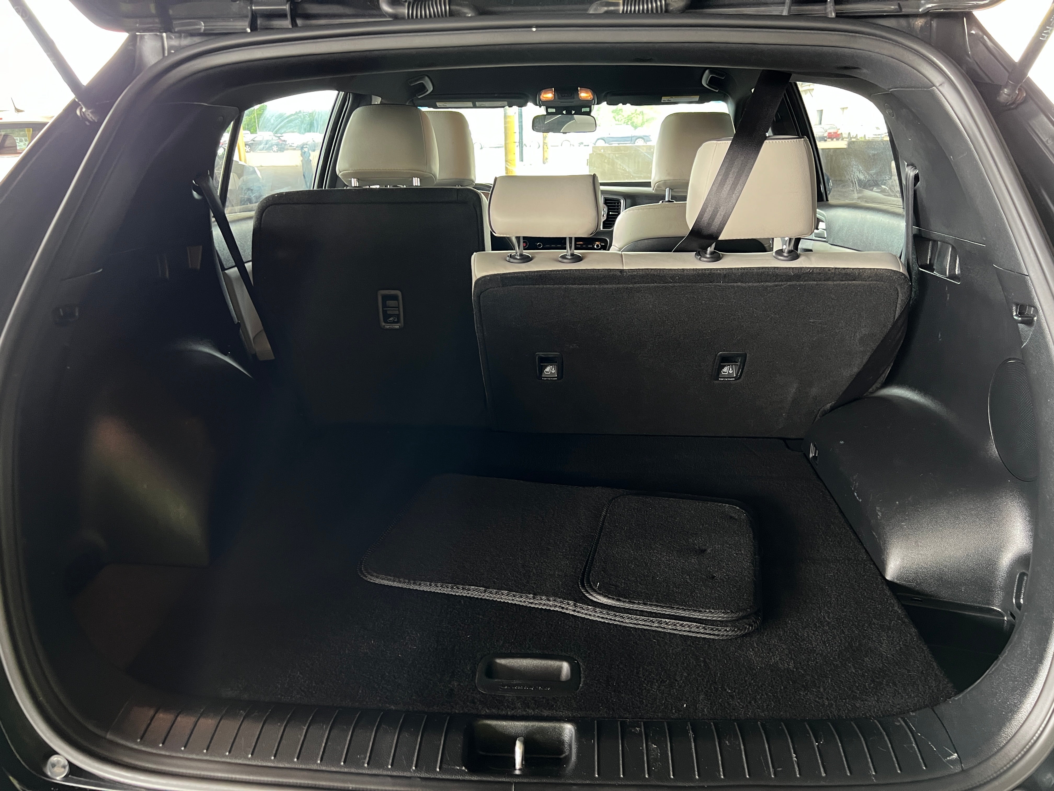Thumbnail: 2019 Kia Sportage - 6